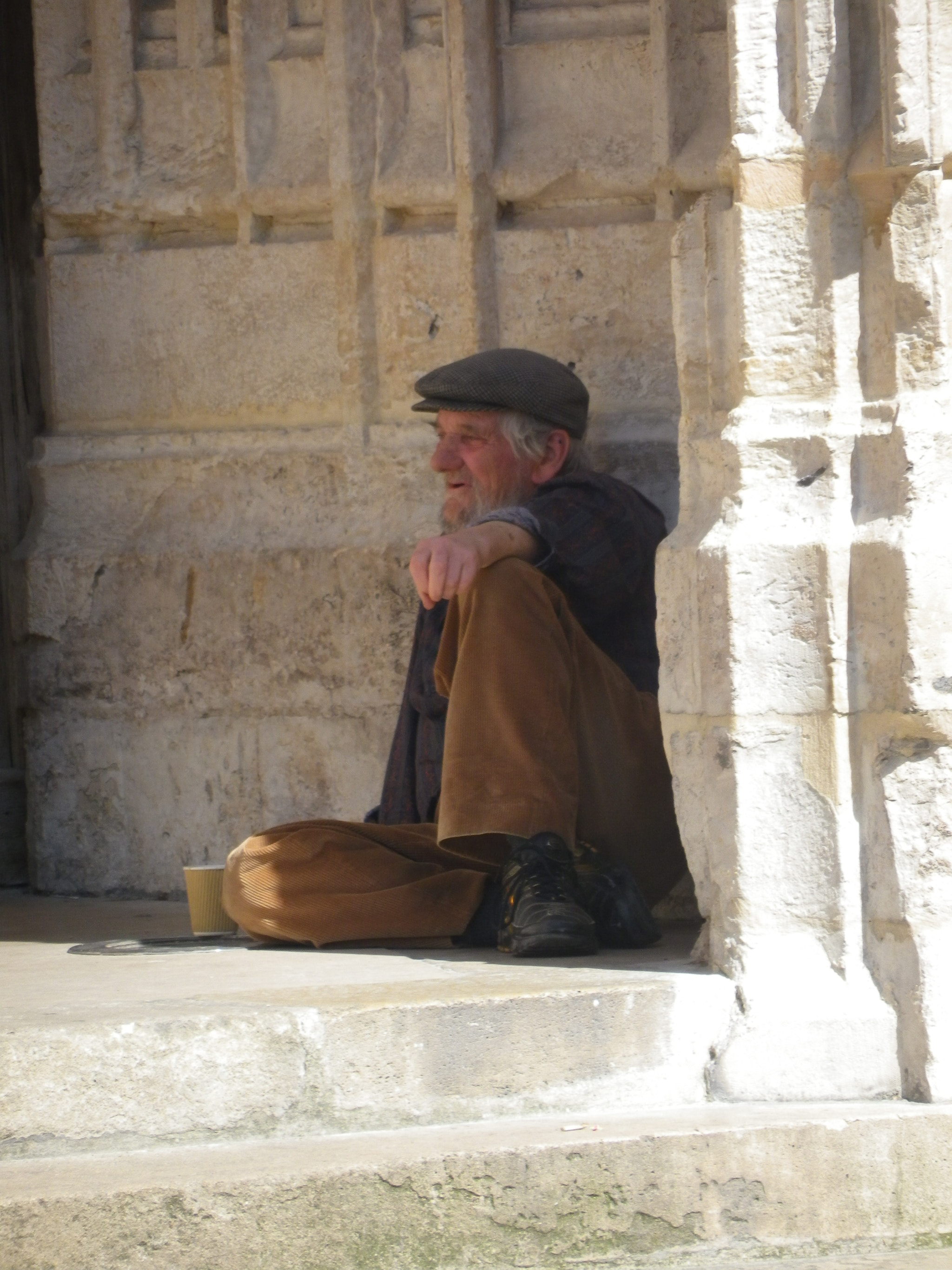 Pentax Optio RZ18 sample photo. Vieil homme.... photography