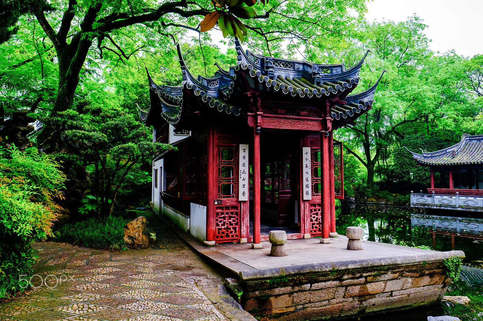 Fujifilm X-E2 + Fujifilm XF 16mm F1.4 R WR sample photo. Chinese courtyard 3 photography