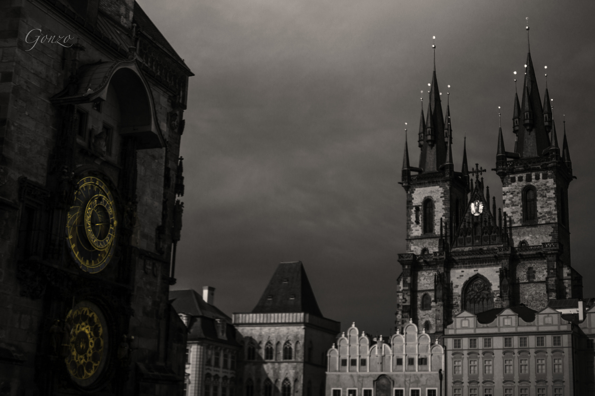 Sony SLT-A77 + Sony DT 35mm F1.8 SAM sample photo. Astronomical clock photography
