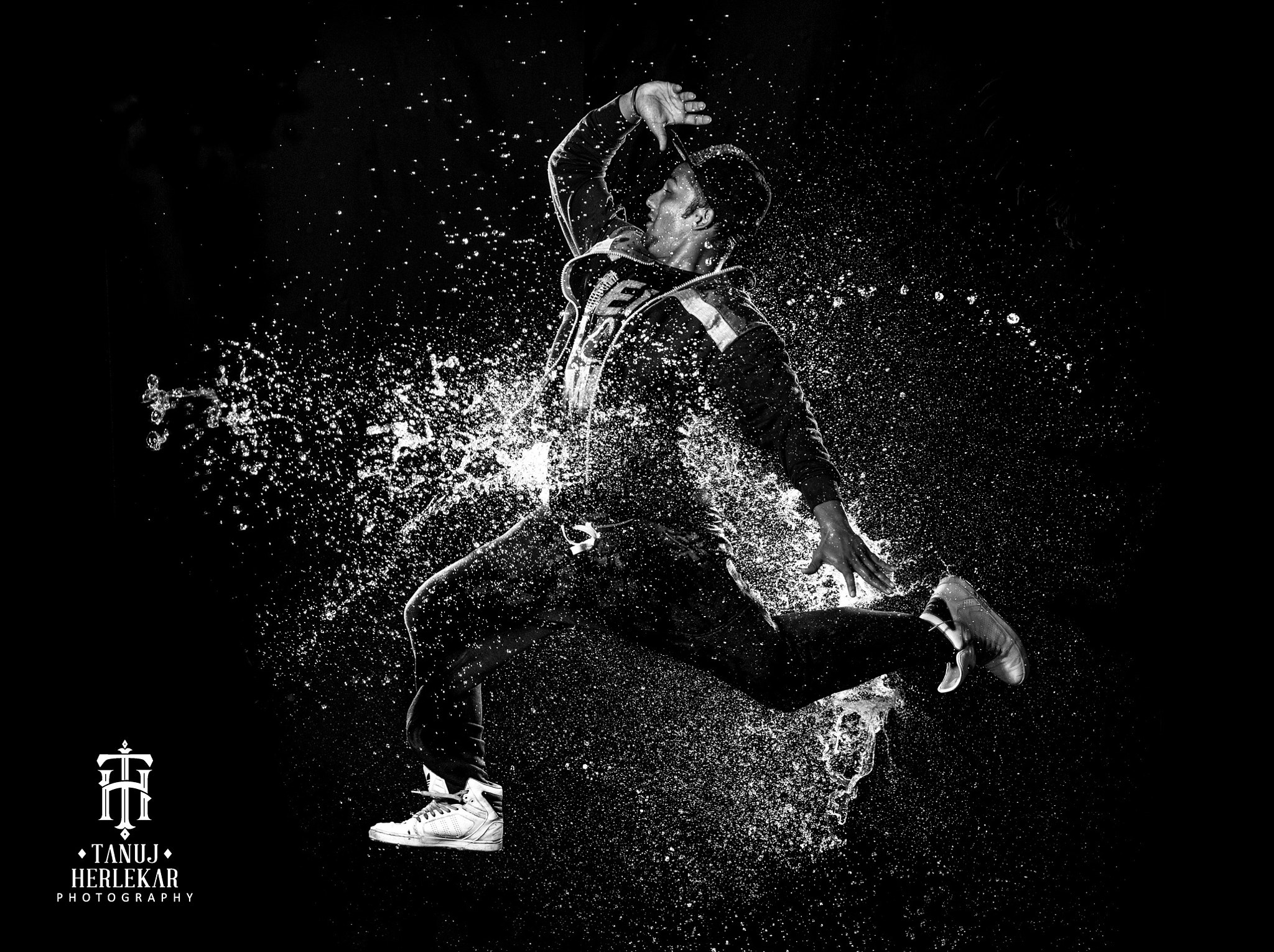 Nikon D3X sample photo. Water splash photography