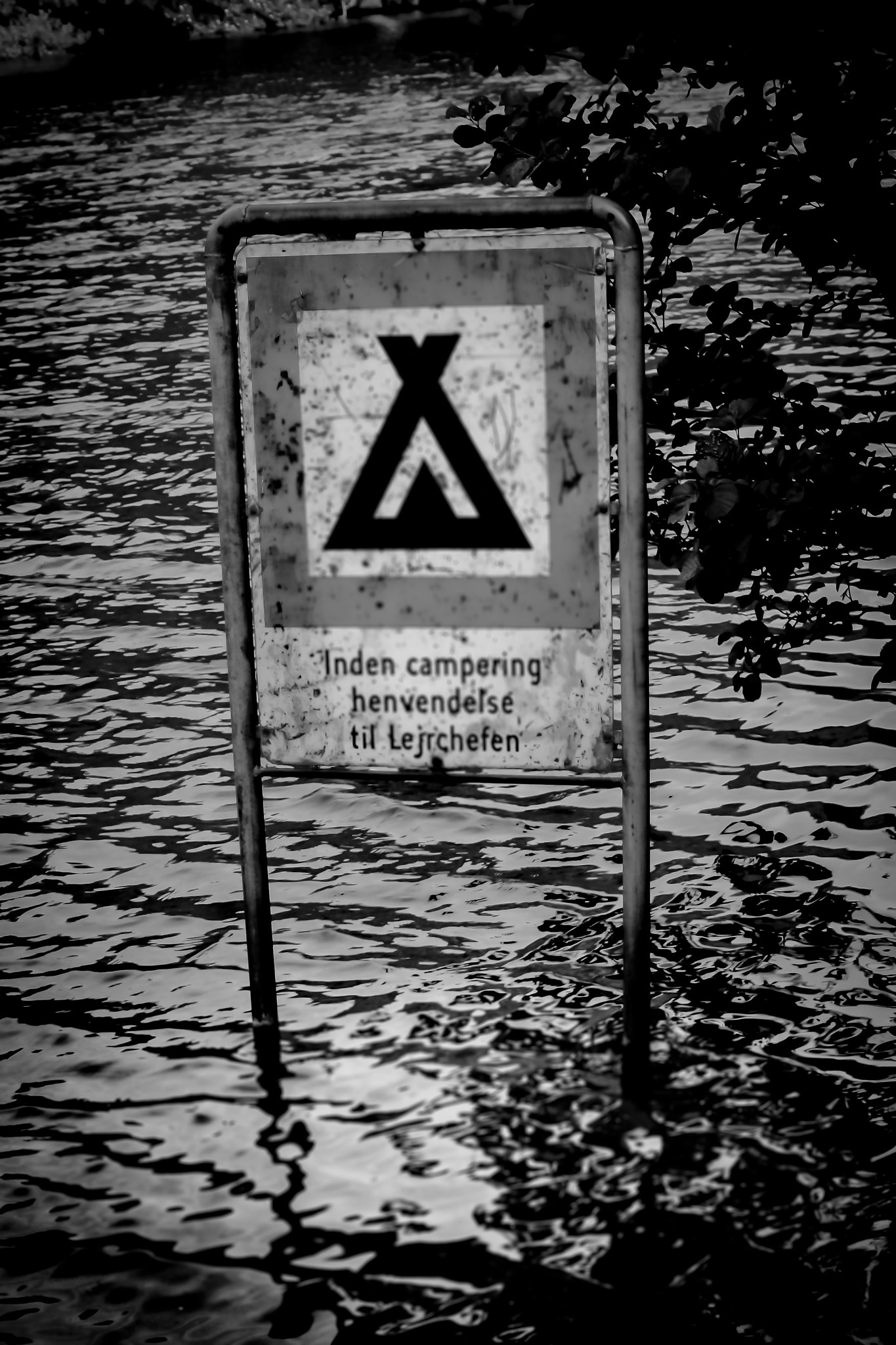 Canon EF-S 18-55mm F3.5-5.6 sample photo. I do not want to camp here! photography