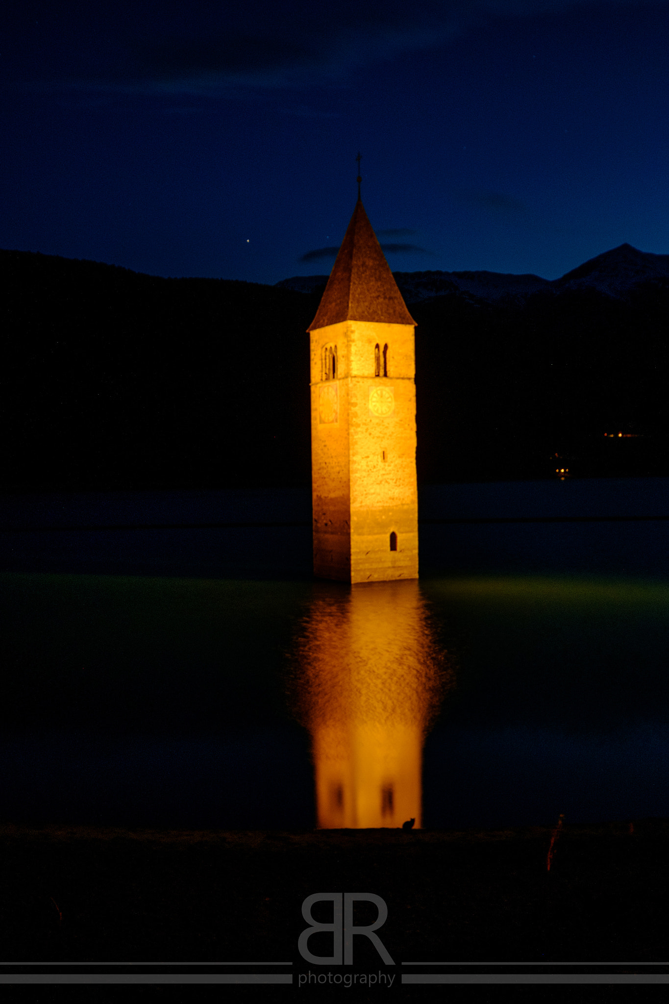 Fujifilm X-M1 + Fujifilm XF 10-24mm F4 R OIS sample photo. Reschensee photography
