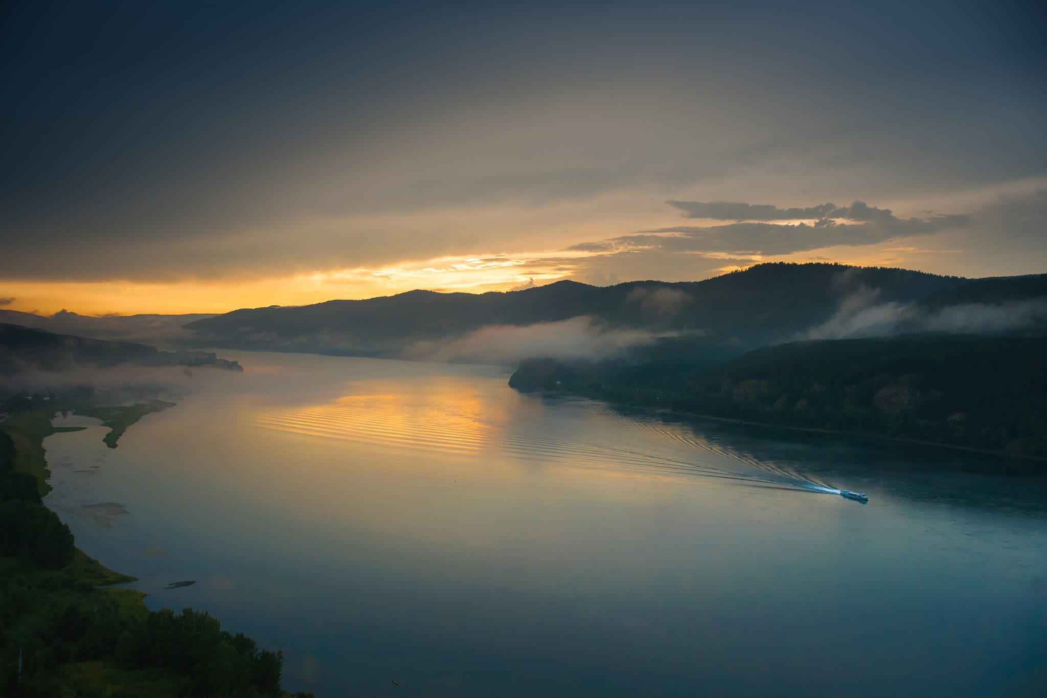 Sony Alpha DSLR-A900 + Sigma 18-200mm F3.5-6.3 DC sample photo. река Енисей photography