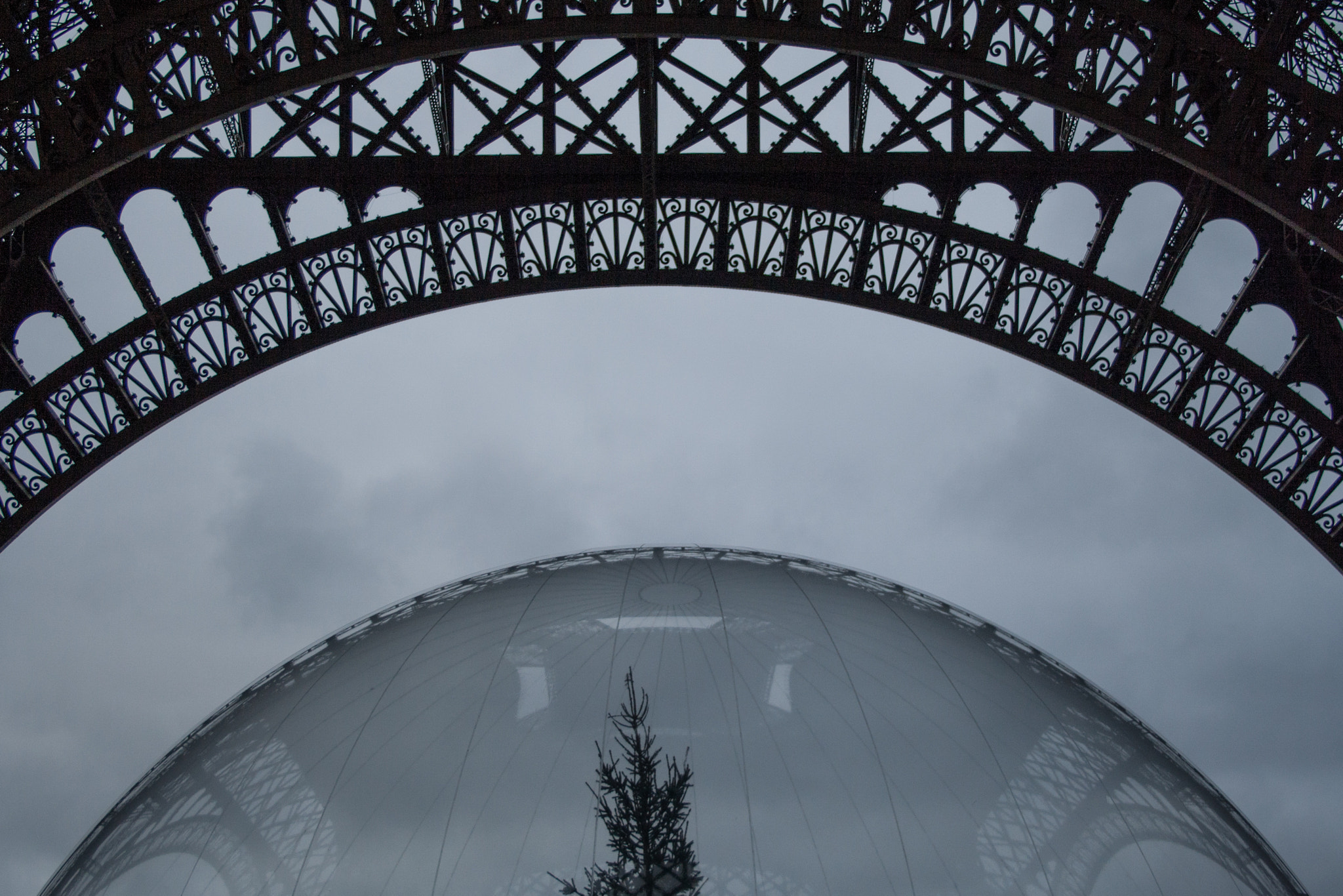 Canon EF-S 18-55mm F3.5-5.6 sample photo. Eiffel tower photography