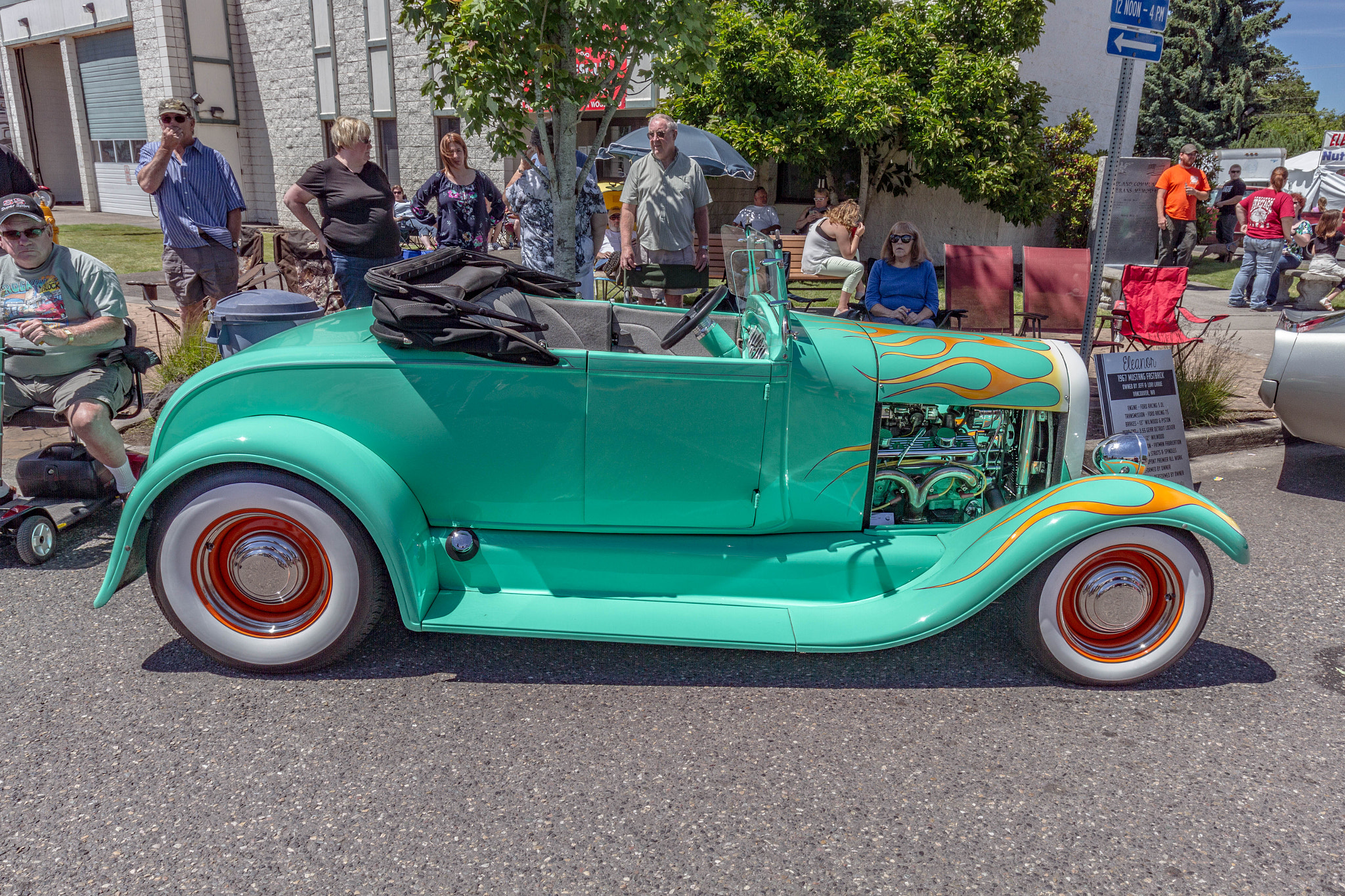 Canon EOS 7D + Canon EF 16-35mm F4L IS USM sample photo. Planter days car show photography