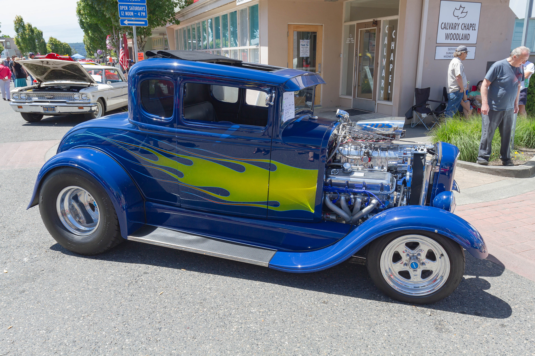 Canon EOS 7D + Canon EF 16-35mm F4L IS USM sample photo. Planter days car show photography