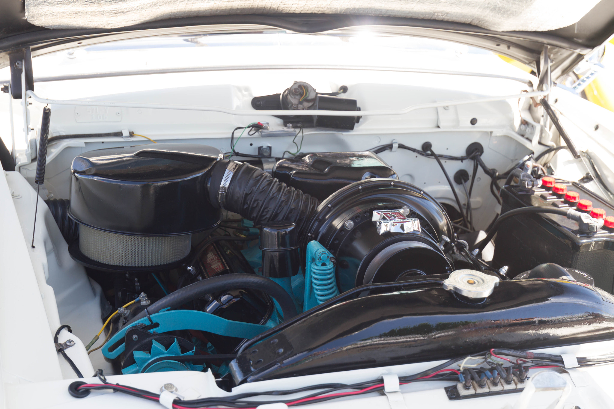 Canon EOS 7D + Canon EF 16-35mm F4L IS USM sample photo. Planter days car show photography