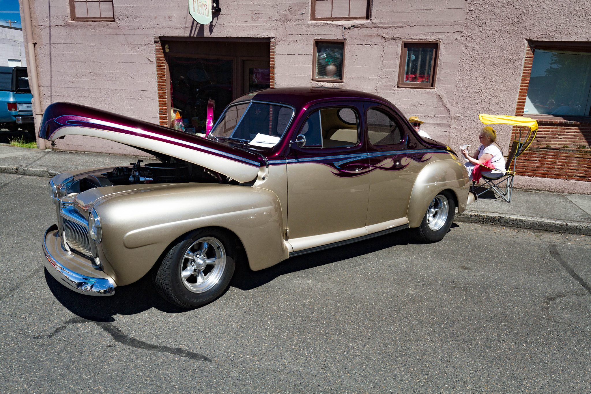 Canon EOS 7D + Canon EF 16-35mm F4L IS USM sample photo. Planter days car show photography