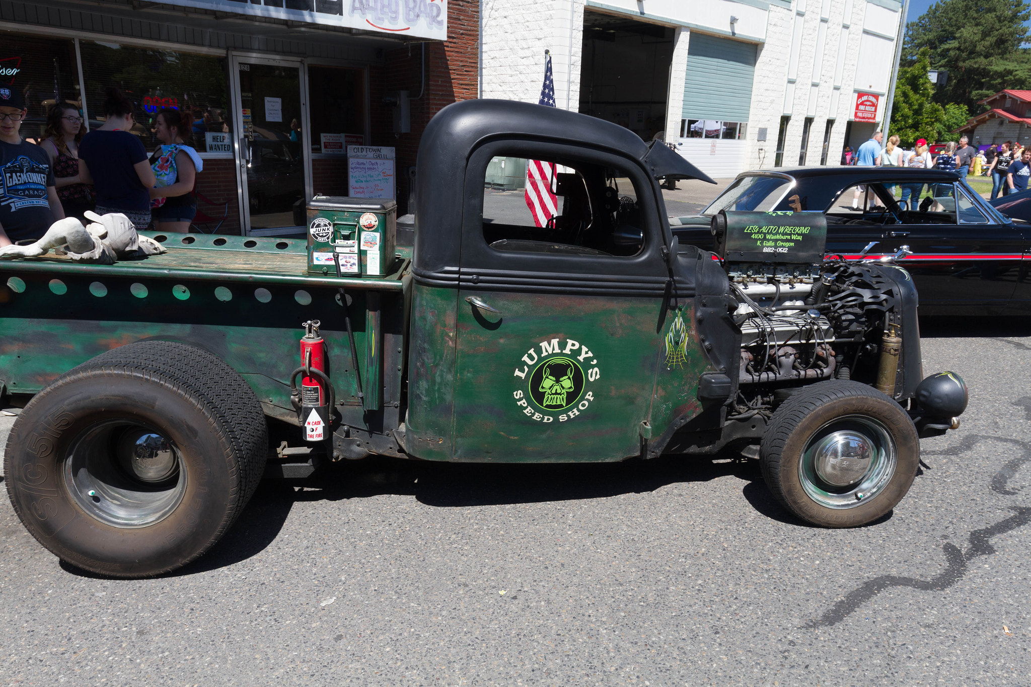 Canon EOS 7D + Canon EF 16-35mm F4L IS USM sample photo. Planter days car show photography