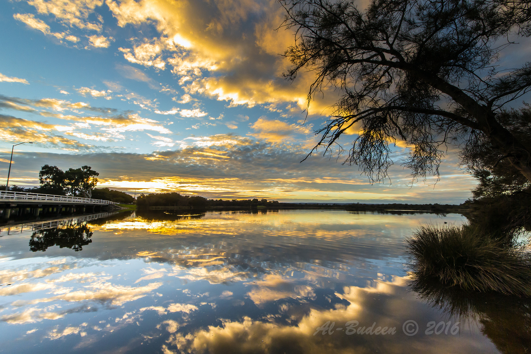 Sigma 8-16mm F4.5-5.6 DC HSM sample photo. Mirror photography