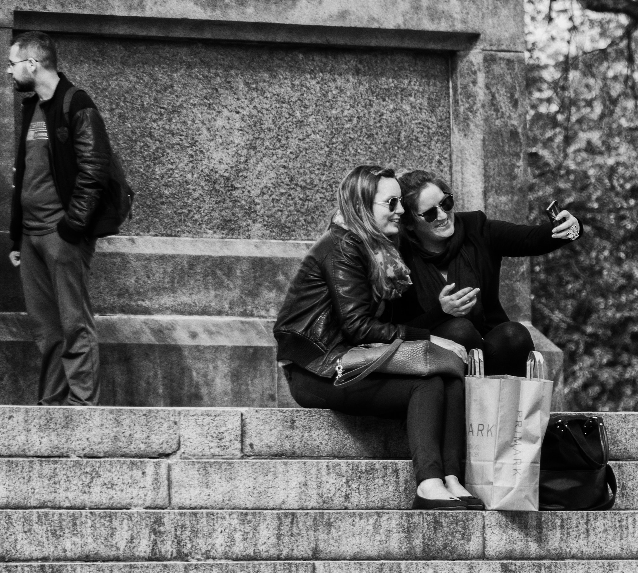 Leica V-Lux 4 sample photo. Selfie photography