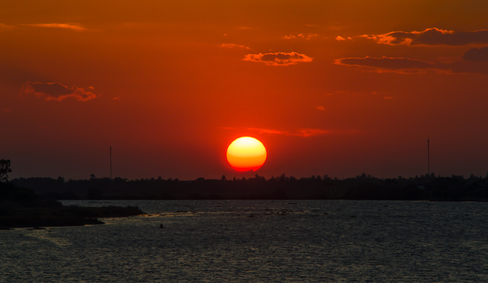 AF Zoom-Nikkor 70-210mm f/4 sample photo. Sun gate photography