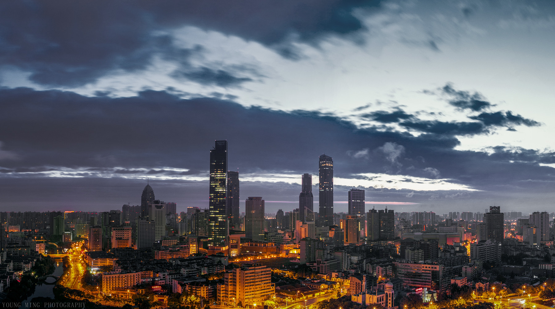 Canon EOS 60D + Canon EF 24mm F1.4L II USM sample photo. Burning city photography