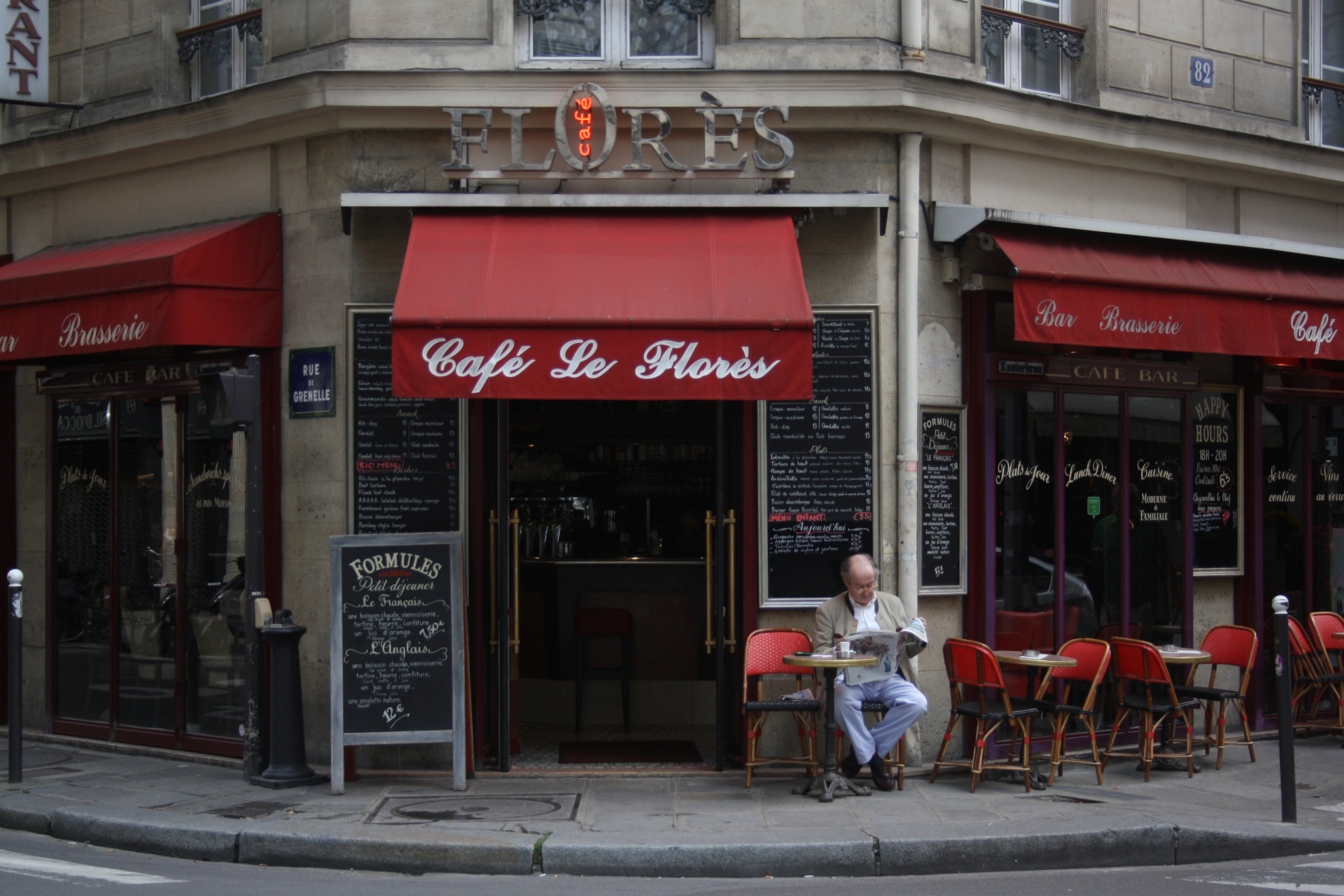 Canon EF-S 18-55mm F3.5-5.6 sample photo. Café le florès photography