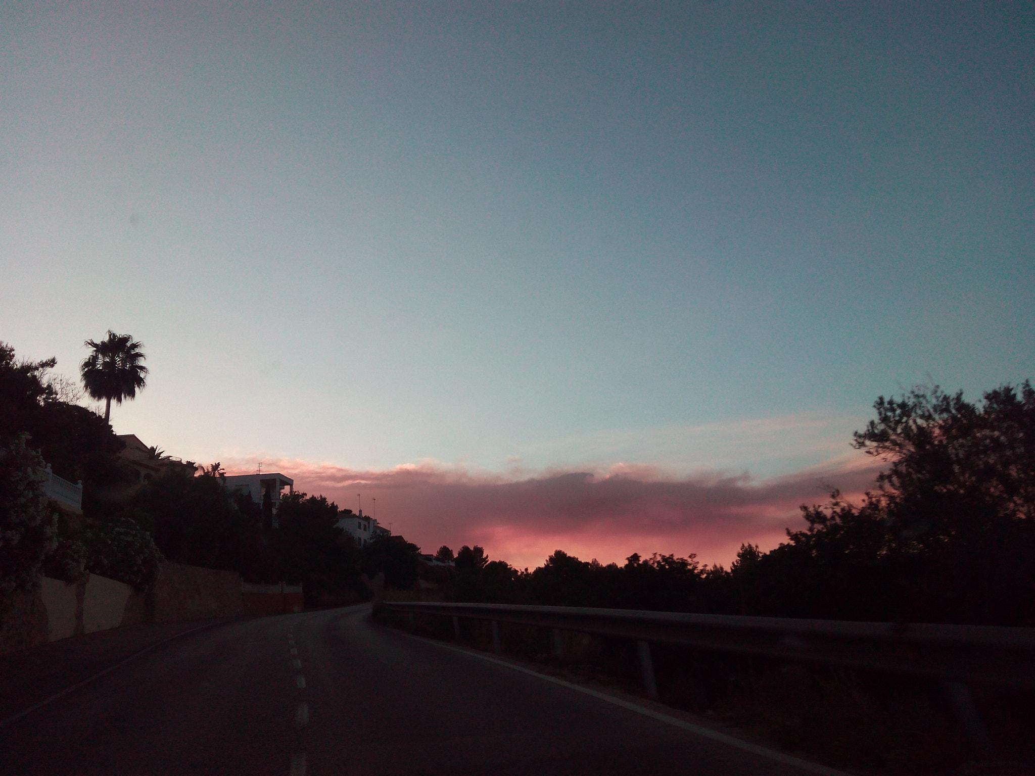bq Aquaris E5 FHD sample photo