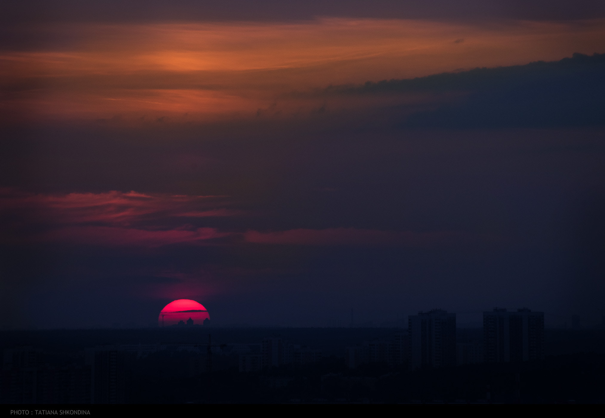 Sigma 70-300mm F4-5.6 APO DG Macro sample photo. Sun city photography