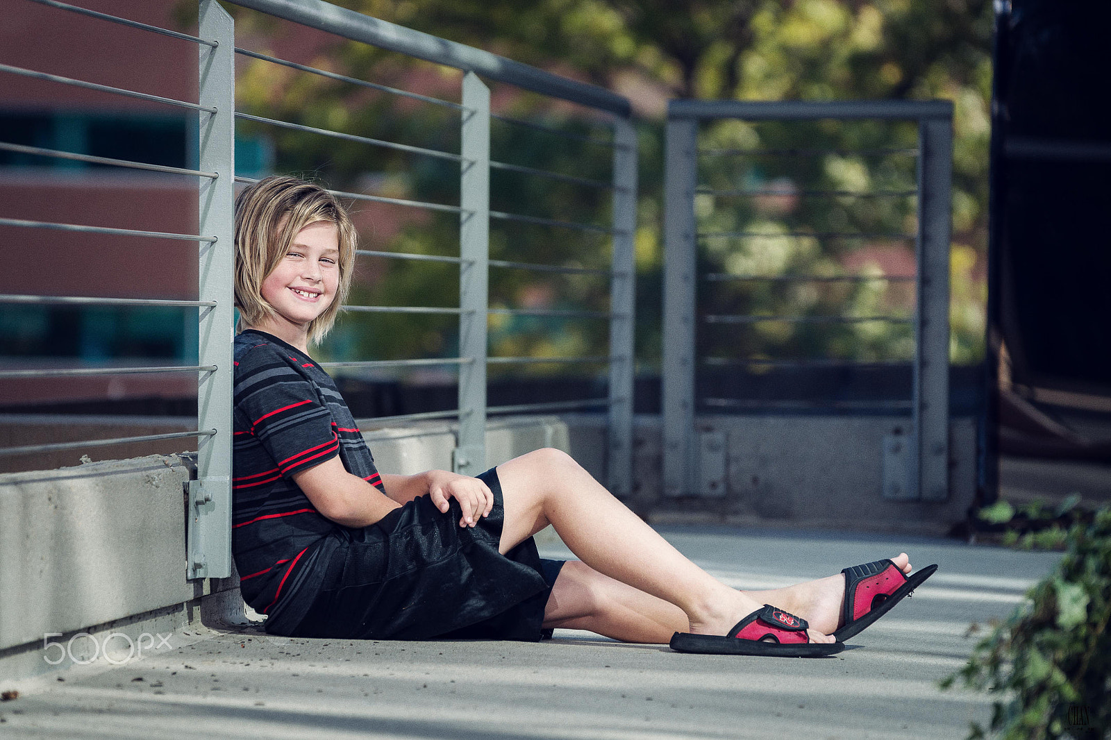 Sony 70-300mm F4.5-5.6 G SSM sample photo. Birthday boy photography