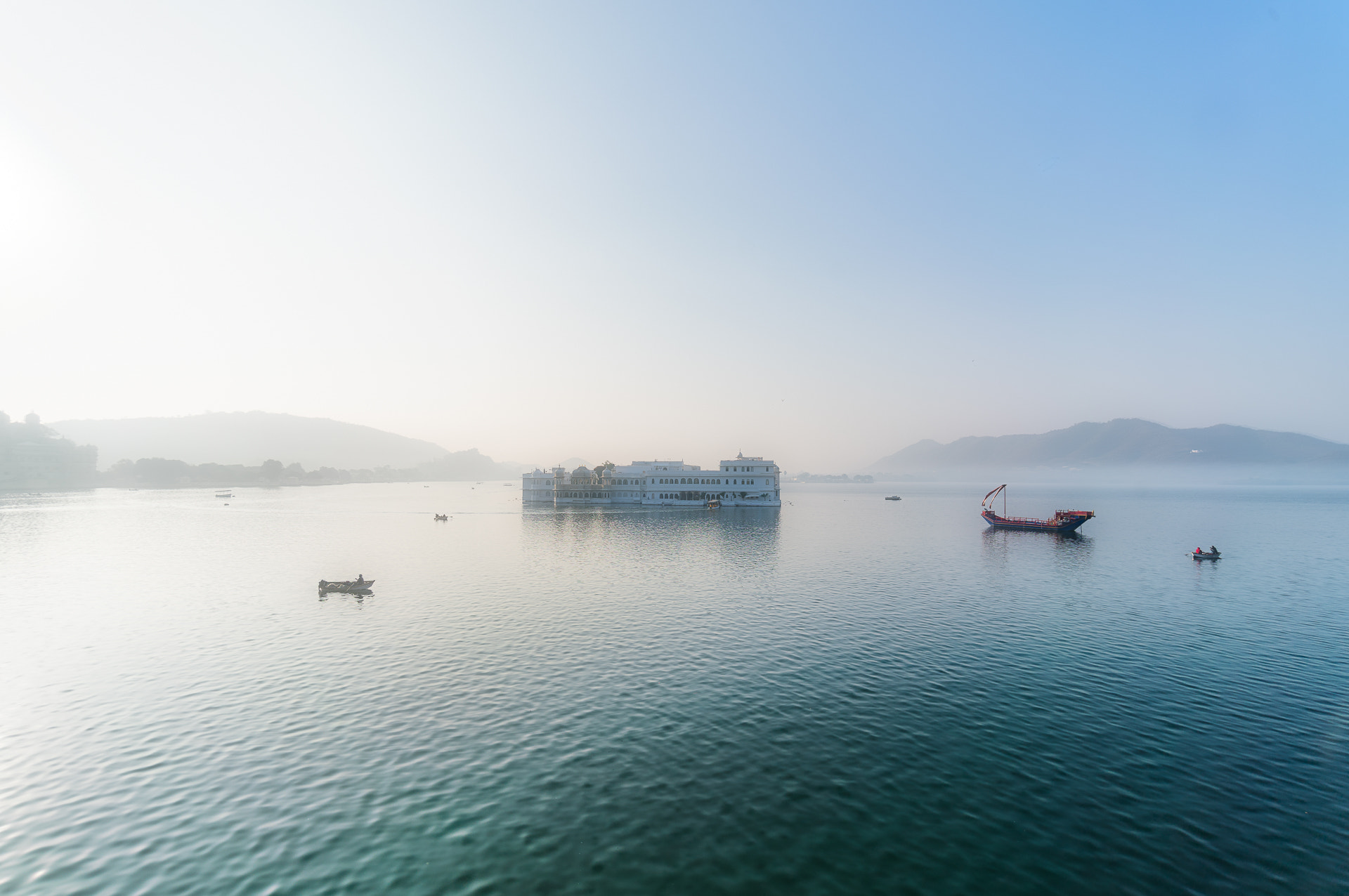 Sony a7R II + Sony E 10-18mm F4 OSS sample photo. Udaipur photography