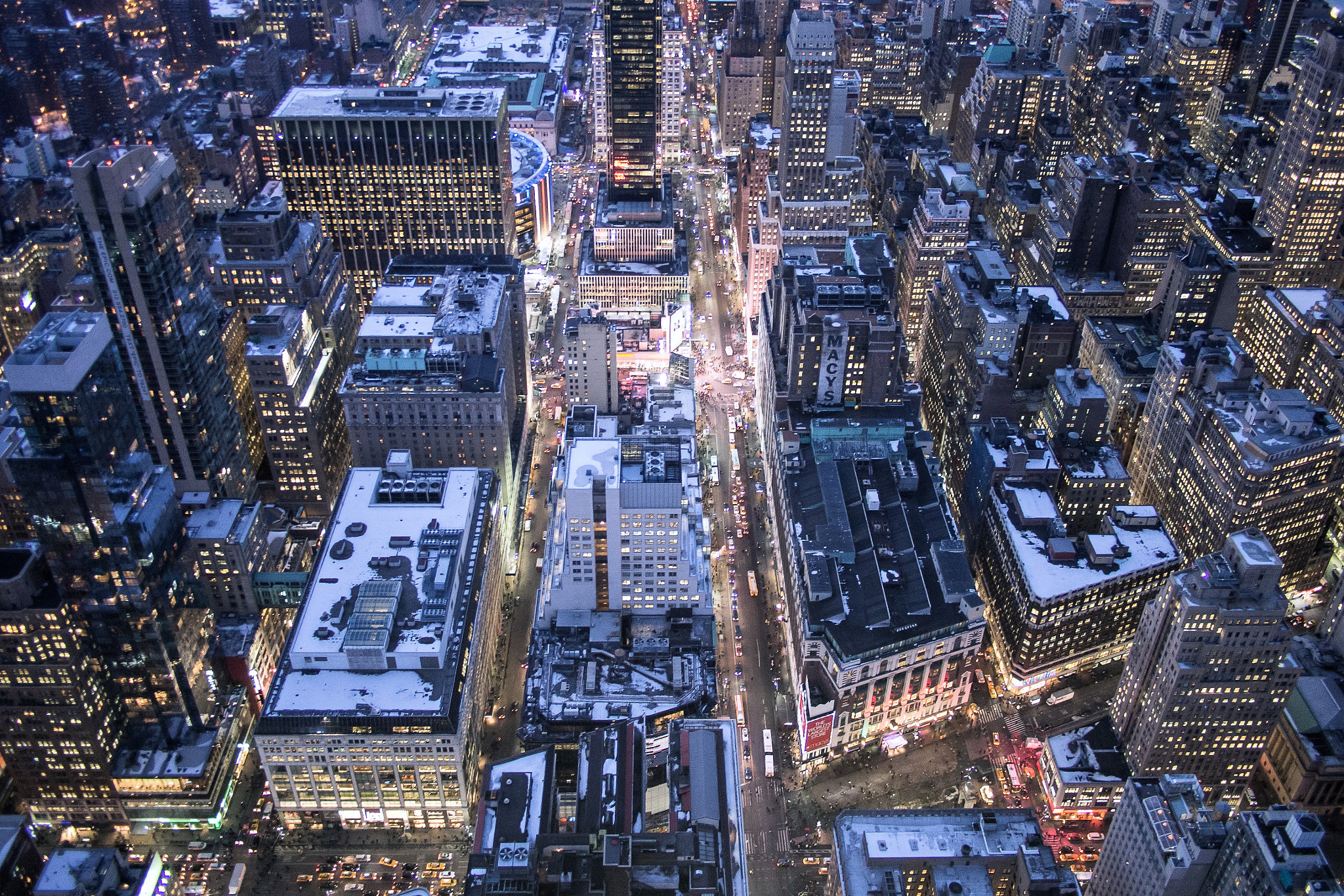 Olympus OM-D E-M5 + Panasonic Lumix G 14mm F2.5 ASPH sample photo. Manhattan view from the empire state building photography