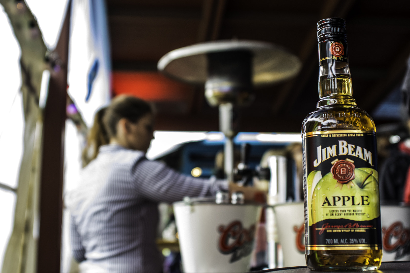 Nikon D7200 + AF Zoom-Nikkor 28-85mm f/3.5-4.5 sample photo. Jim beam apple. photography