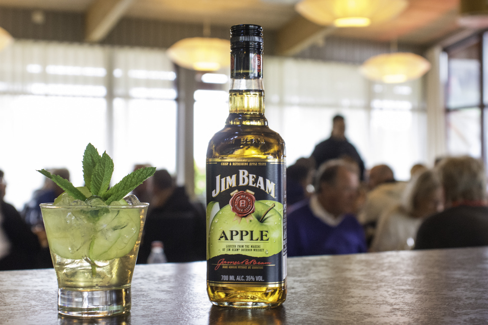 Nikon D7200 + AF Zoom-Nikkor 28-85mm f/3.5-4.5 sample photo. Jim beam apple. photography