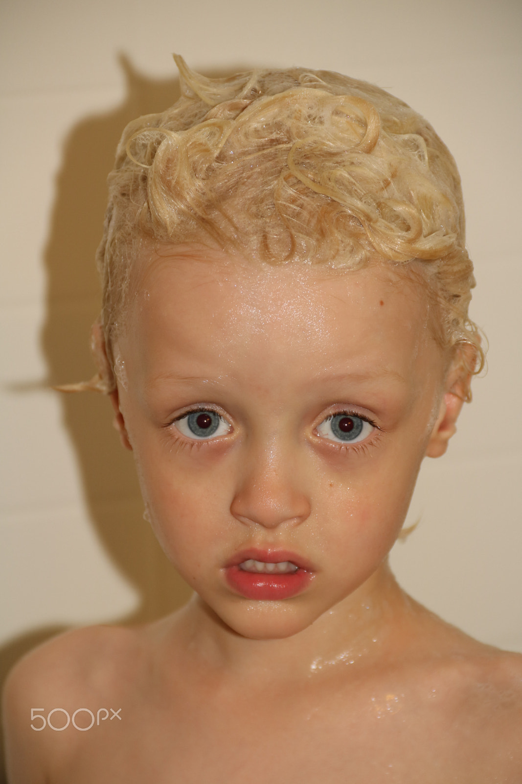 Canon EOS 750D (EOS Rebel T6i / EOS Kiss X8i) sample photo. David bowie look-alike photography