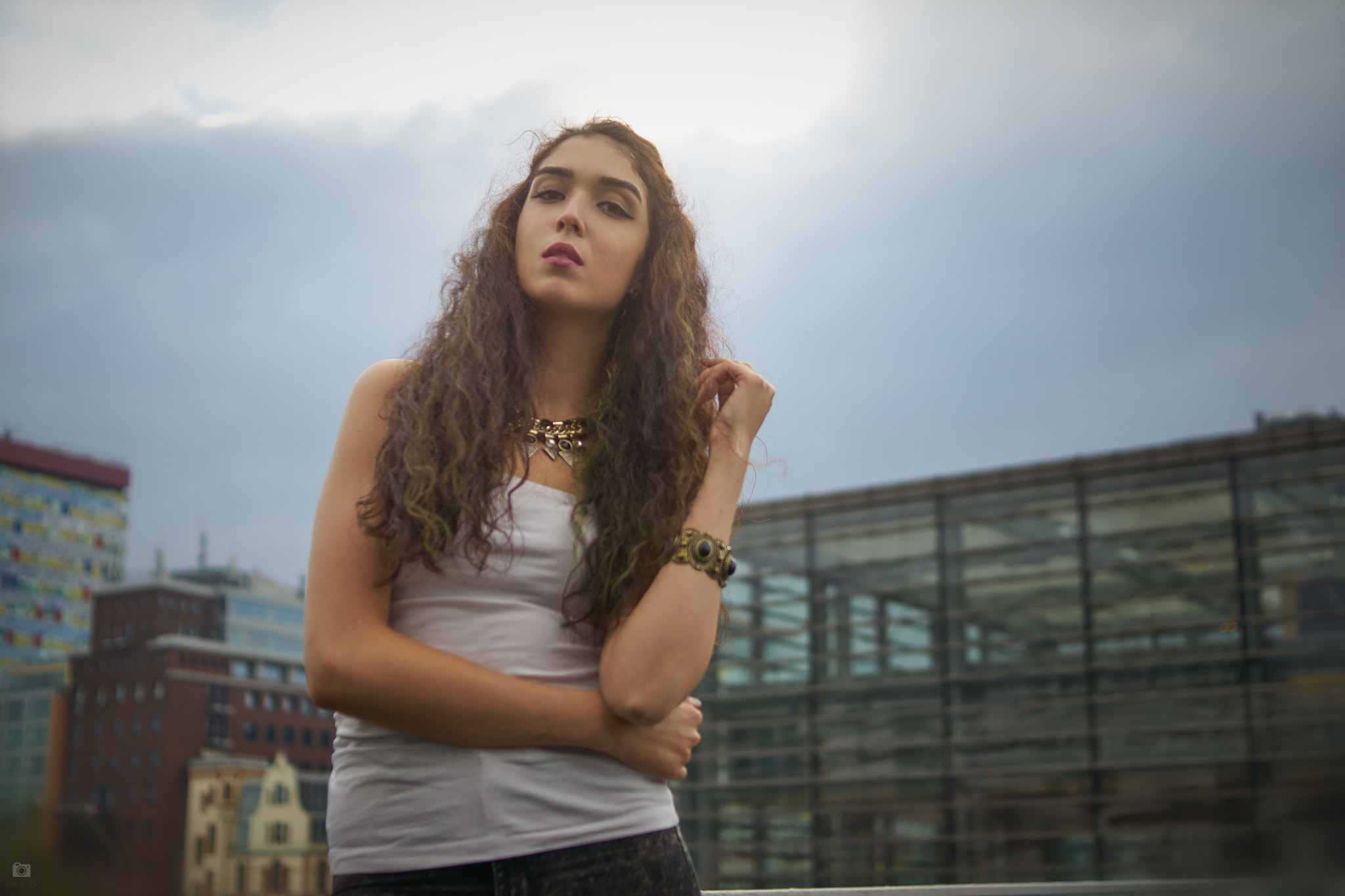 Sony ILCA-77M2 + Sony DT 35mm F1.8 SAM sample photo. Leyla ii photography