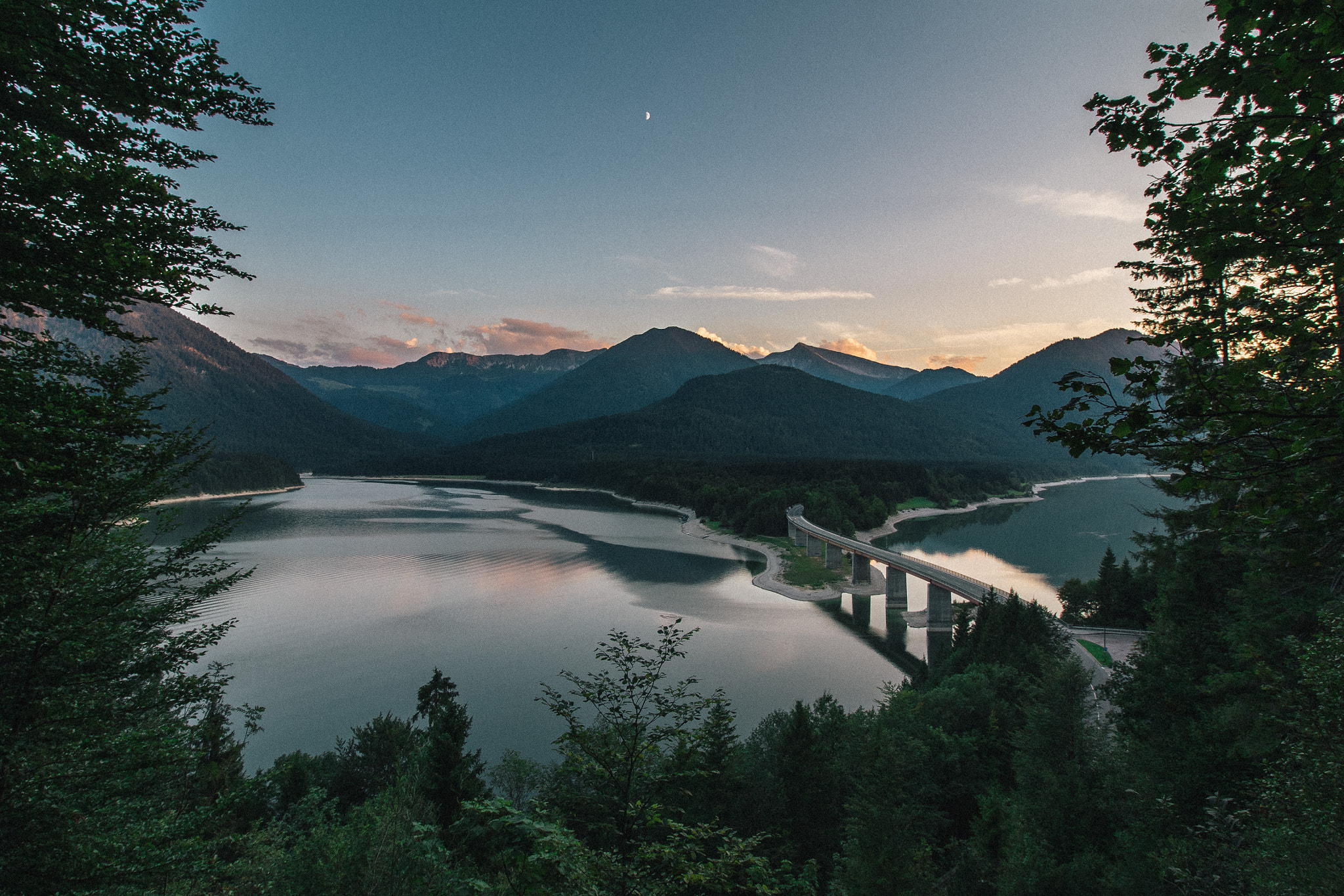 Canon EF-S 10-18mm F4.5–5.6 IS STM sample photo. Lake sylvenstein photography