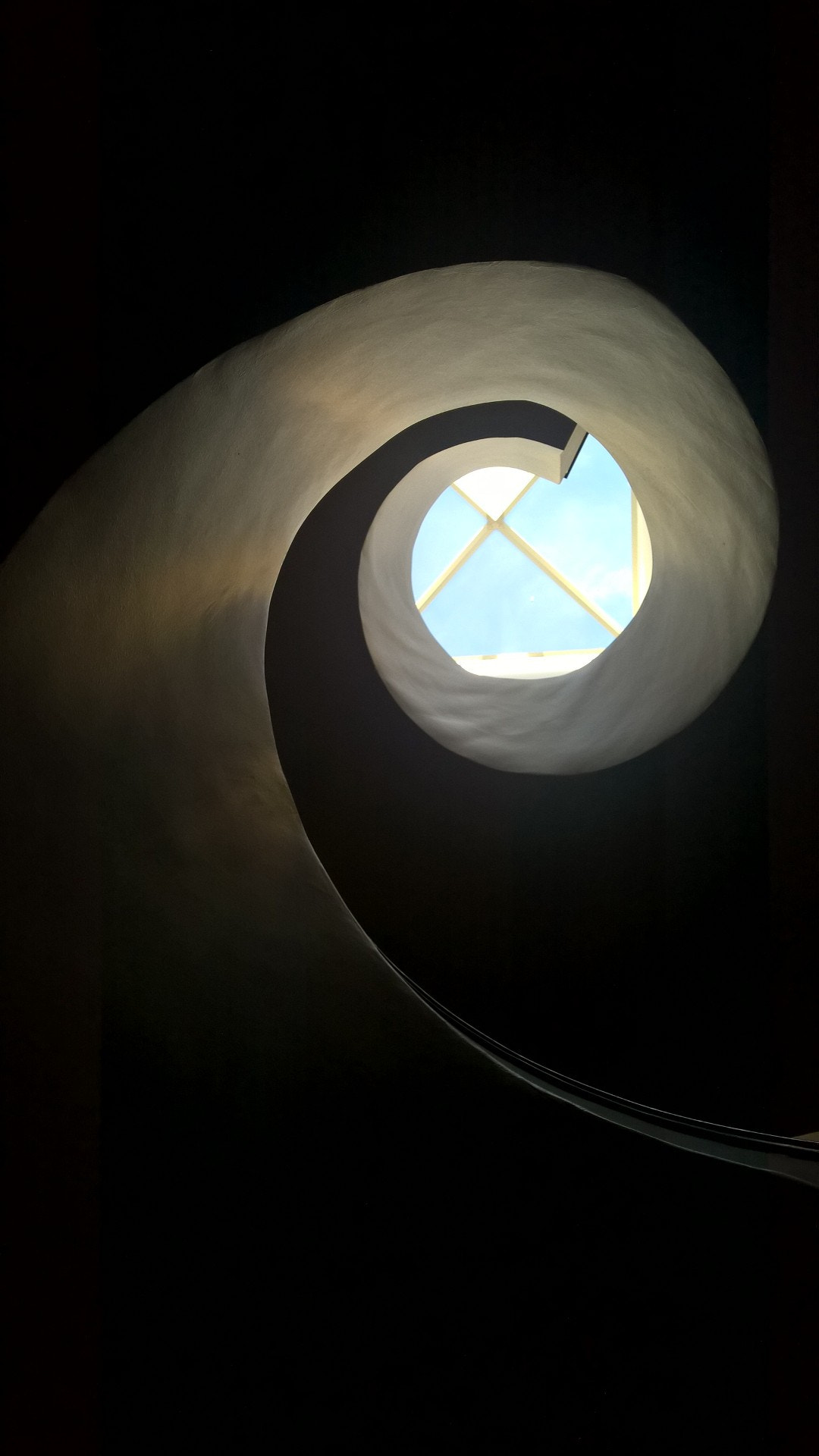 Nokia Lumia 929 sample photo. Skylight spiral photography