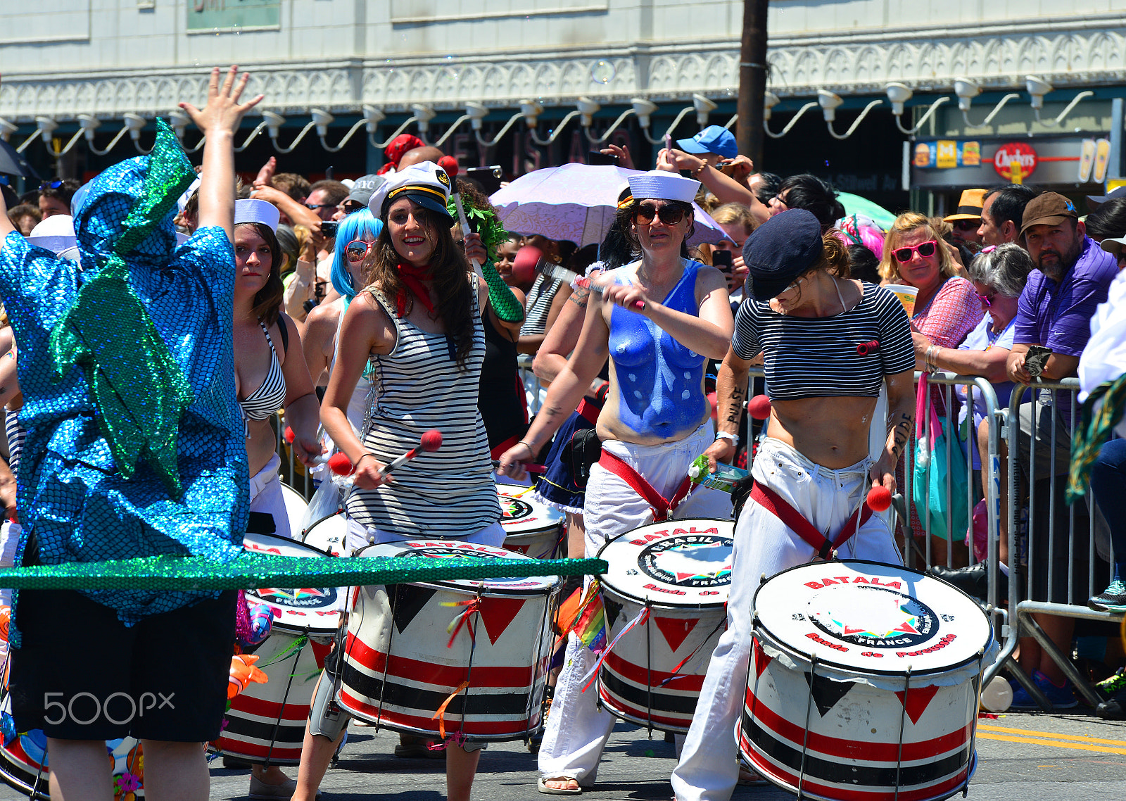 Nikon D600 + AF Nikkor 85mm f/1.8 sample photo. 2016 coney island mermaid parade photography