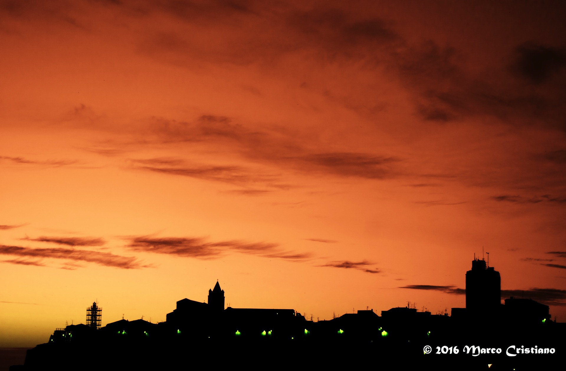 AF Zoom-Nikkor 28-70mm f/3.5-4.5 sample photo. Termoli silhouette photography