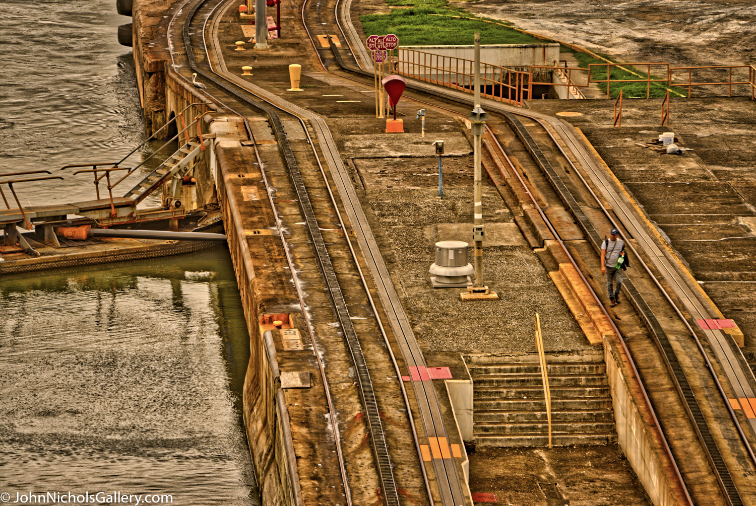 Sony a7R + Canon EF 70-200mm F2.8L IS USM sample photo. Panama canal cruise nov dec photography