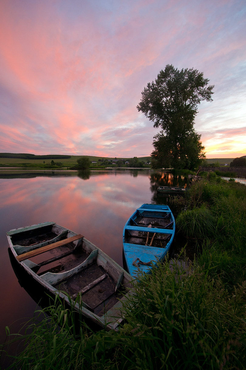 Sigma AF 10-20mm F4-5.6 EX DC sample photo. Boats photography