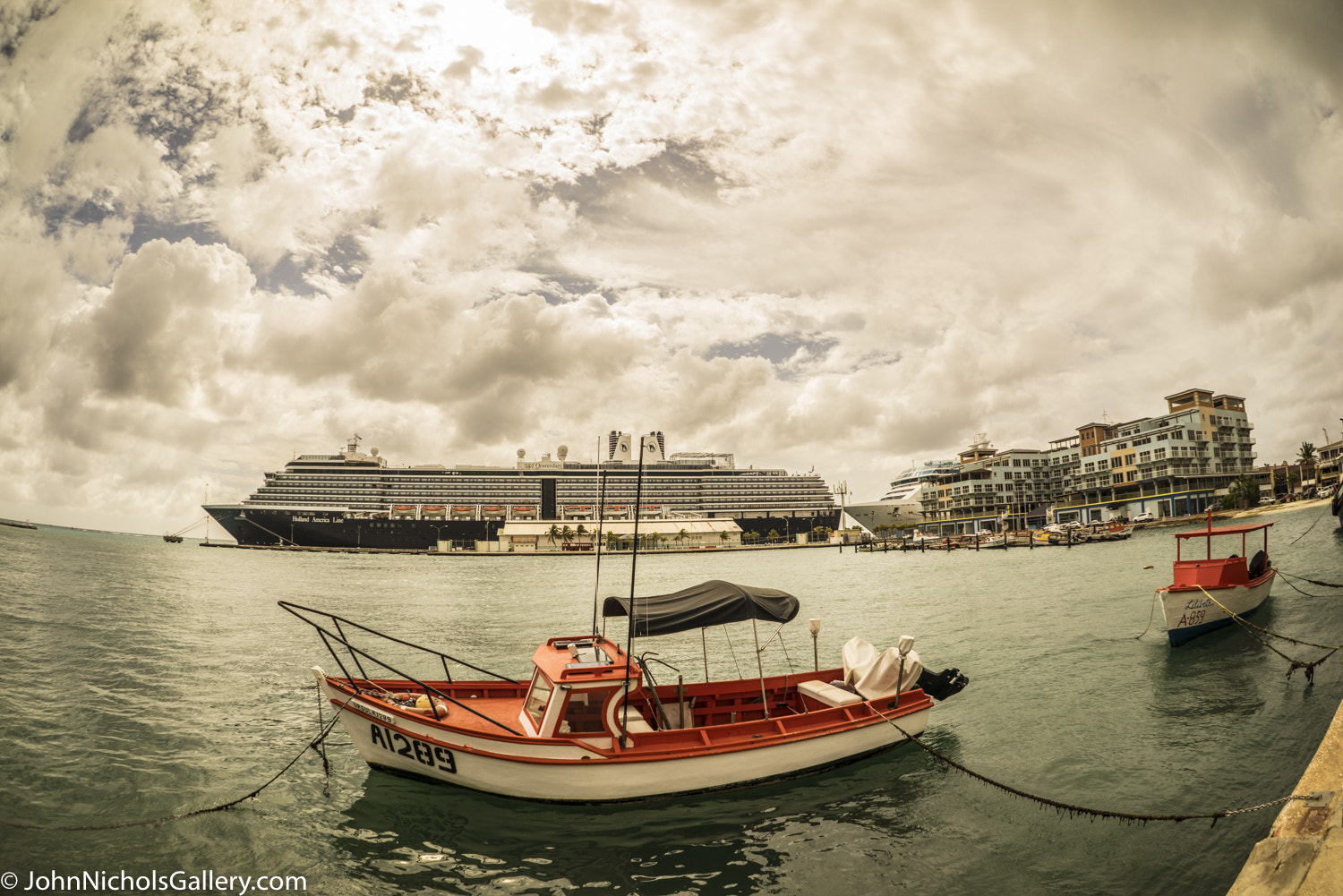 Sony a7R + FE 16mm F3.5 Fisheye sample photo. Panama canal cruise nov dec photography