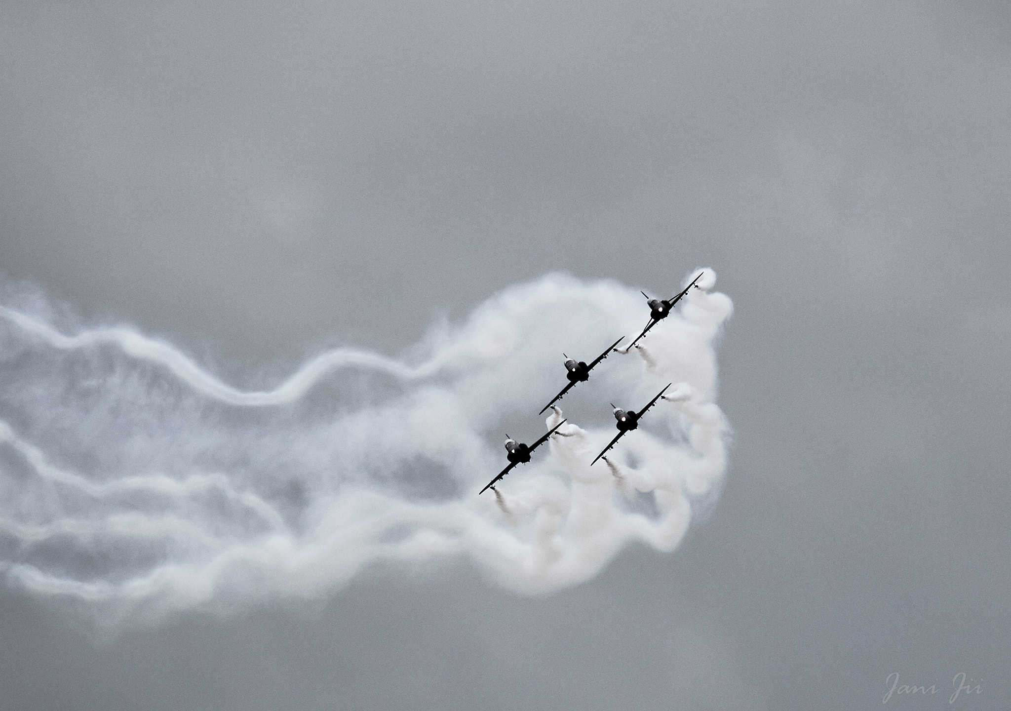 Canon EOS-1D Mark III sample photo. Midnight hawks with smokes photography