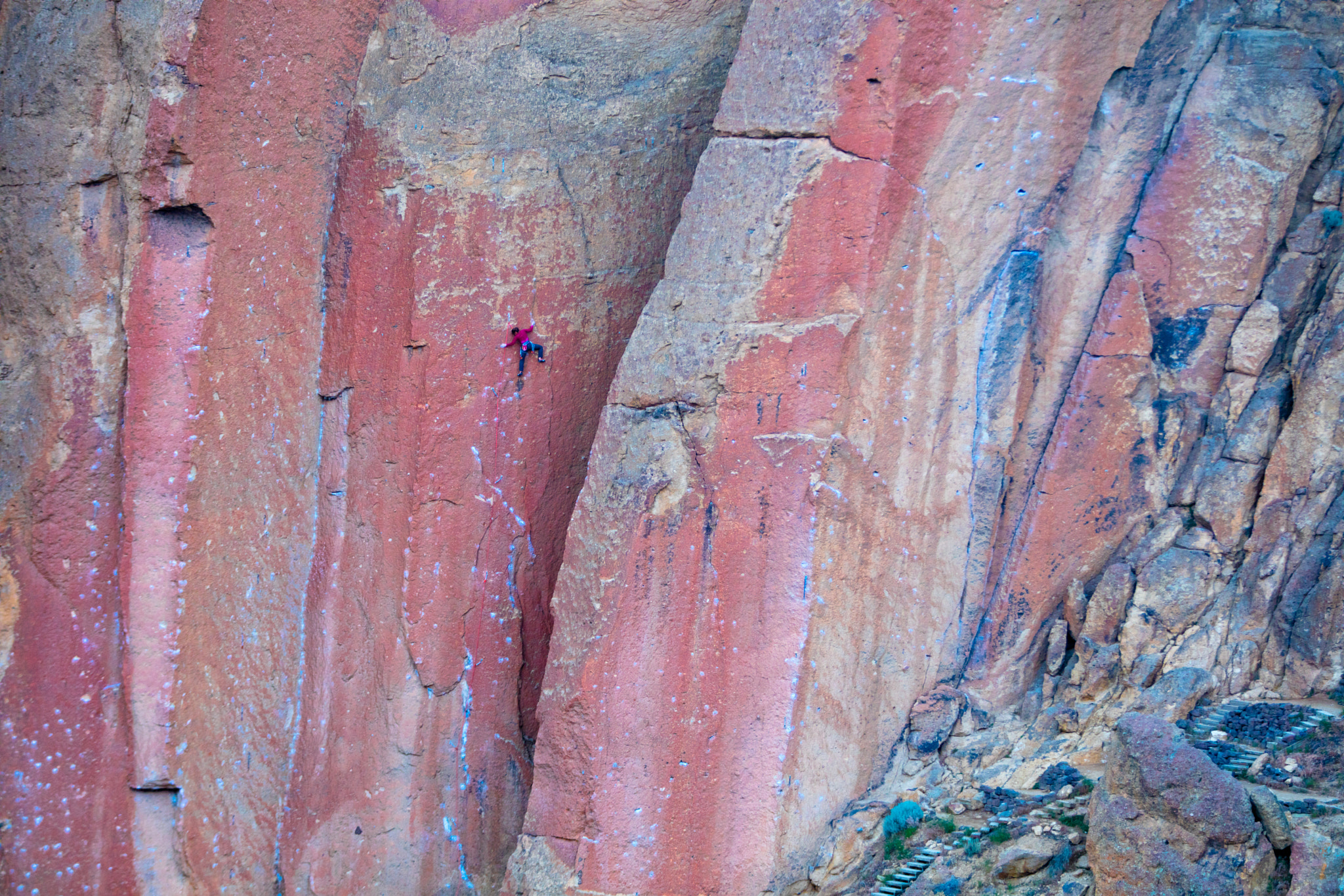 Canon EOS 5DS R + Canon EF 70-200mm F2.8L IS II USM sample photo. Rock climber at smith rocks, oregon photography