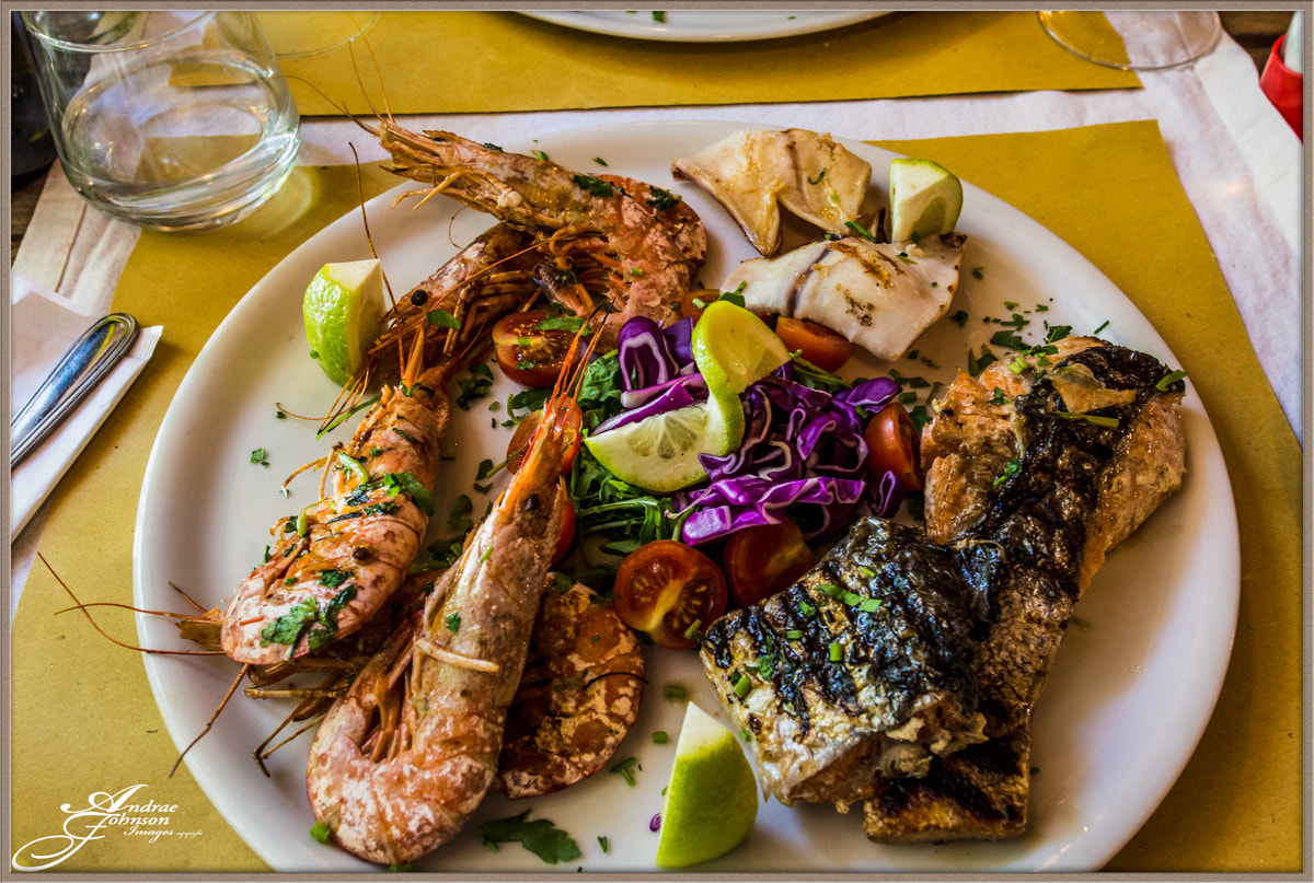 Nikon AF-S Nikkor 14-24mm F2.8G ED sample photo. Sea food in italy photography