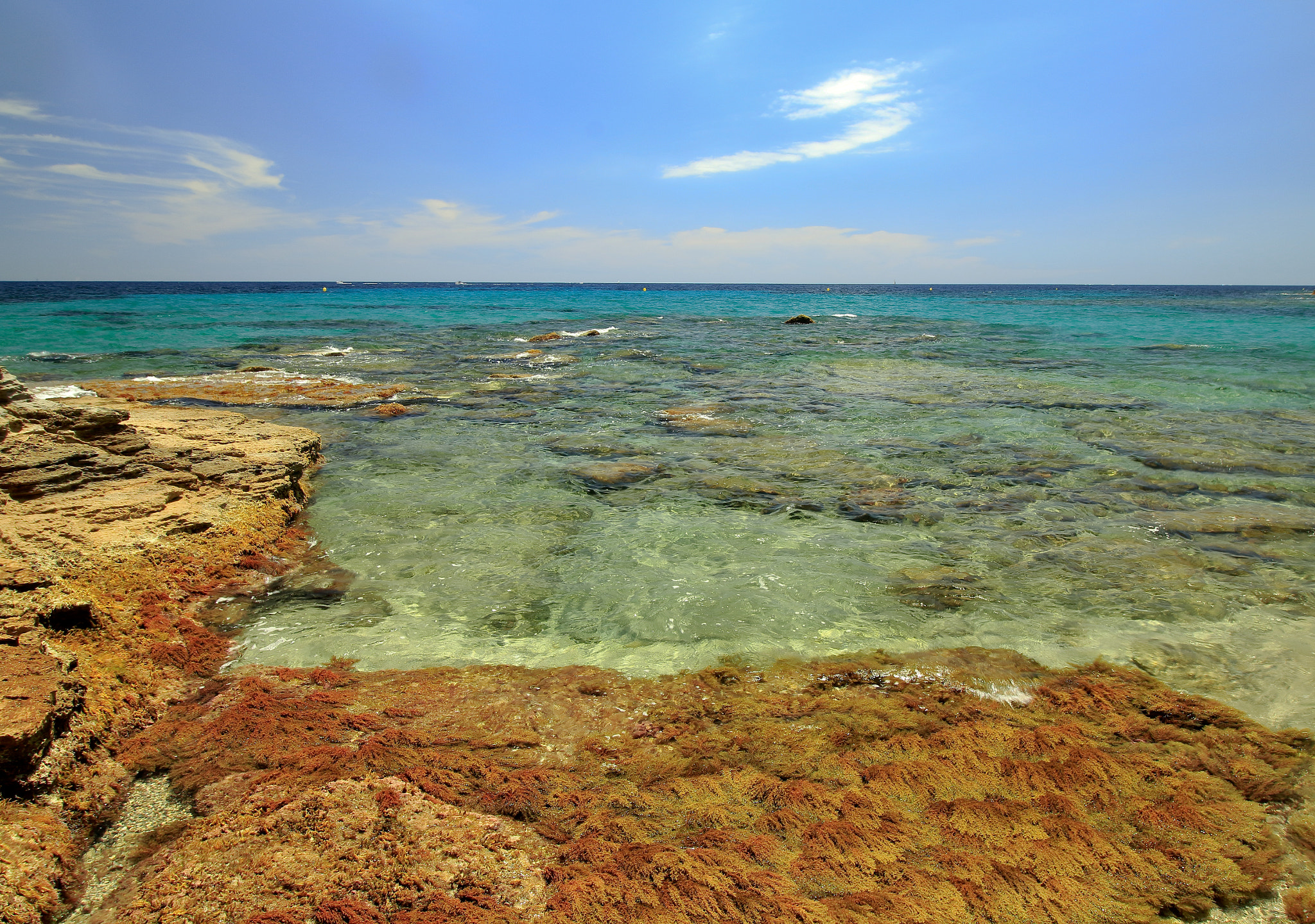 Canon EF-S 10-18mm F4.5–5.6 IS STM sample photo. Mar de colores photography