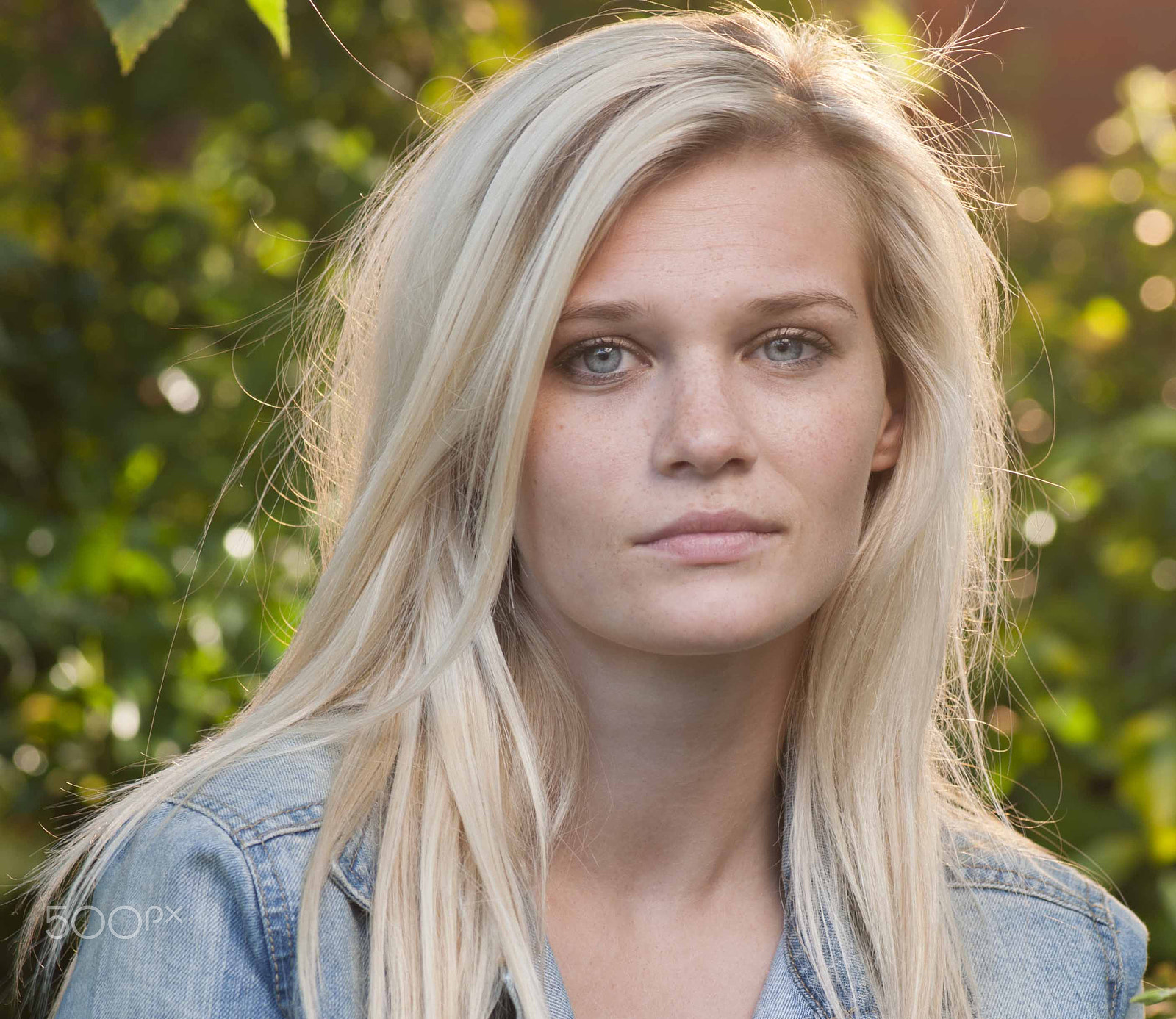 Nikon D3X sample photo. Natalie backlit photography