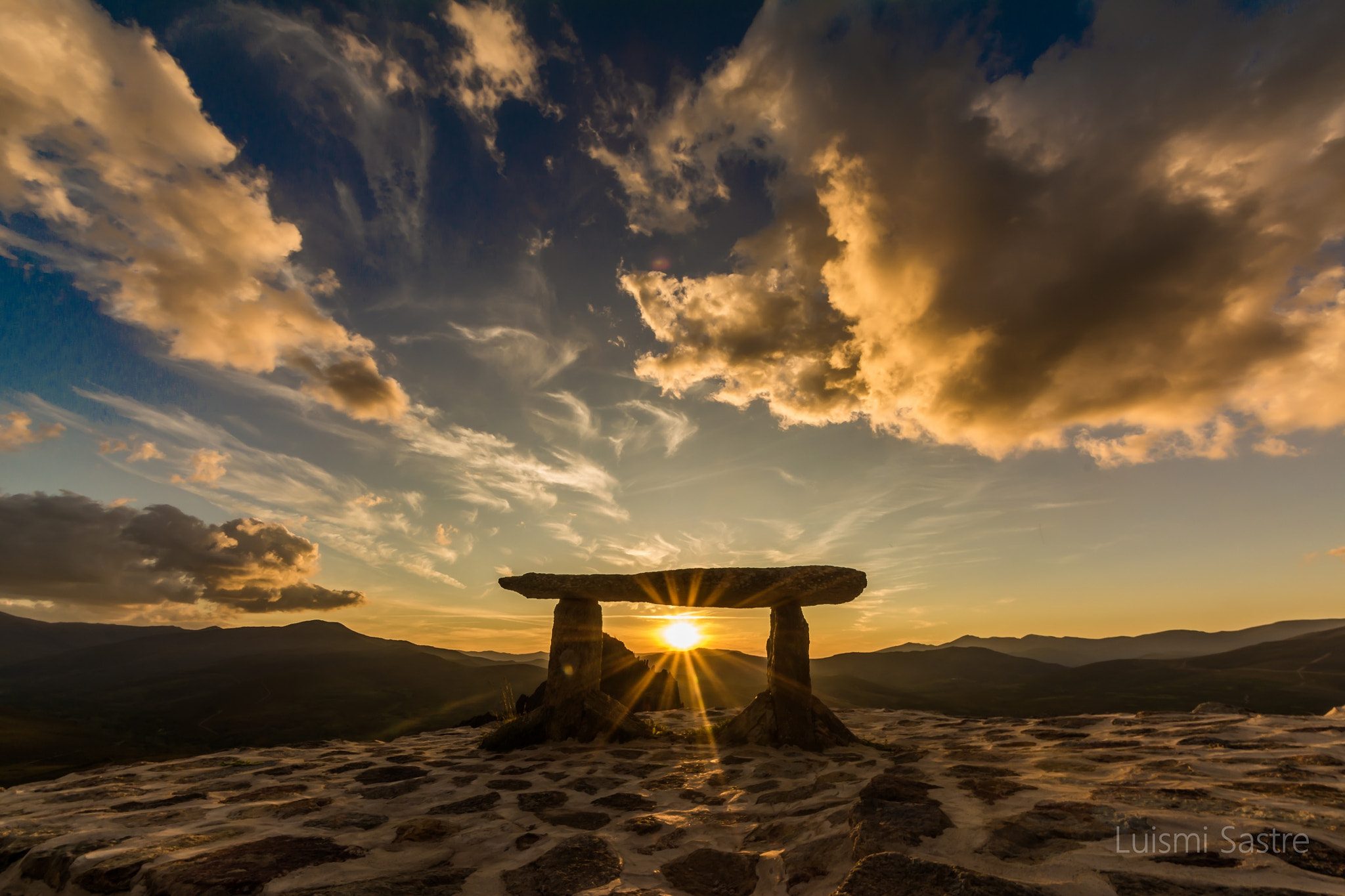 Sigma 8-16mm F4.5-5.6 DC HSM sample photo. Puesta sol en truchas, león (spain) photography