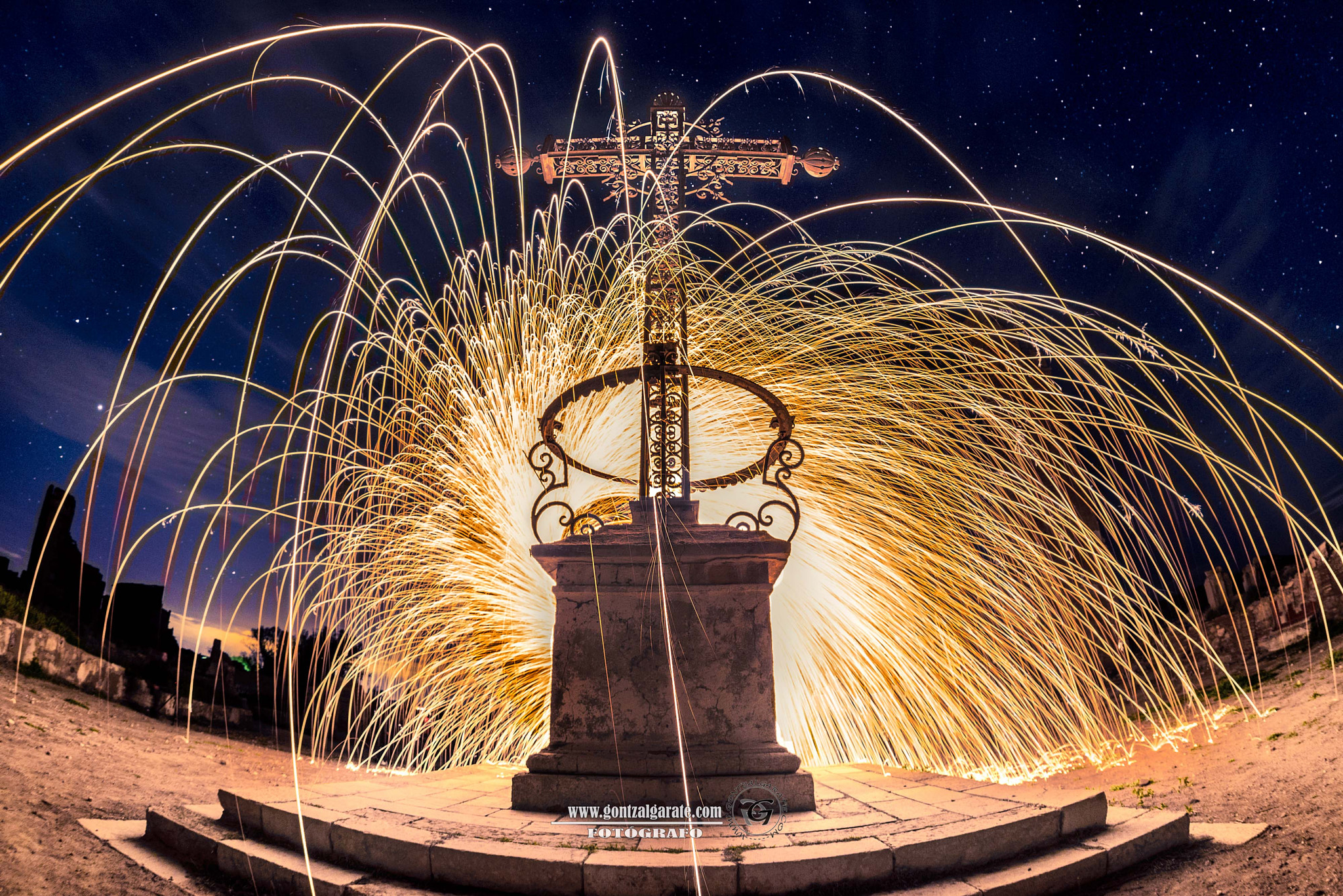 Nikon D610 + Sigma 15mm F2.8 EX DG Diagonal Fisheye sample photo. Belchite ardiendo photography