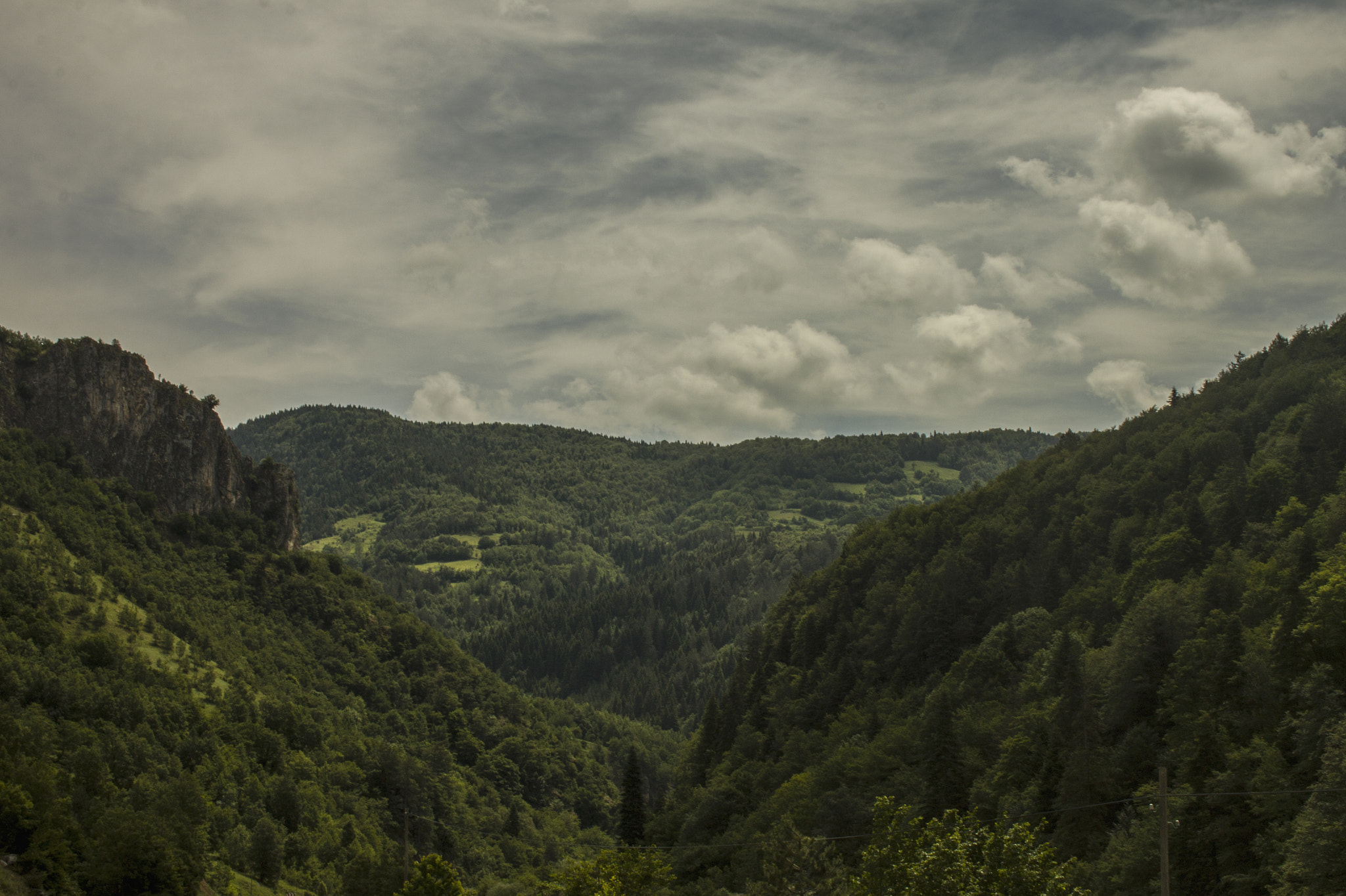 Canon EF-S 18-55mm F3.5-5.6 sample photo. Mountains and forest photography