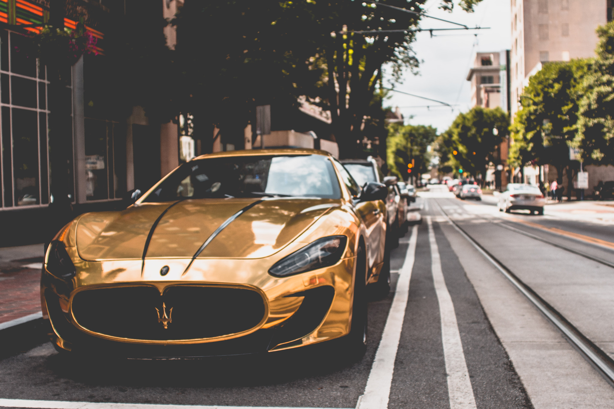 Nikon D5200 + AF Zoom-Nikkor 28-85mm f/3.5-4.5 sample photo. All gold everything // atlanta, ga photography