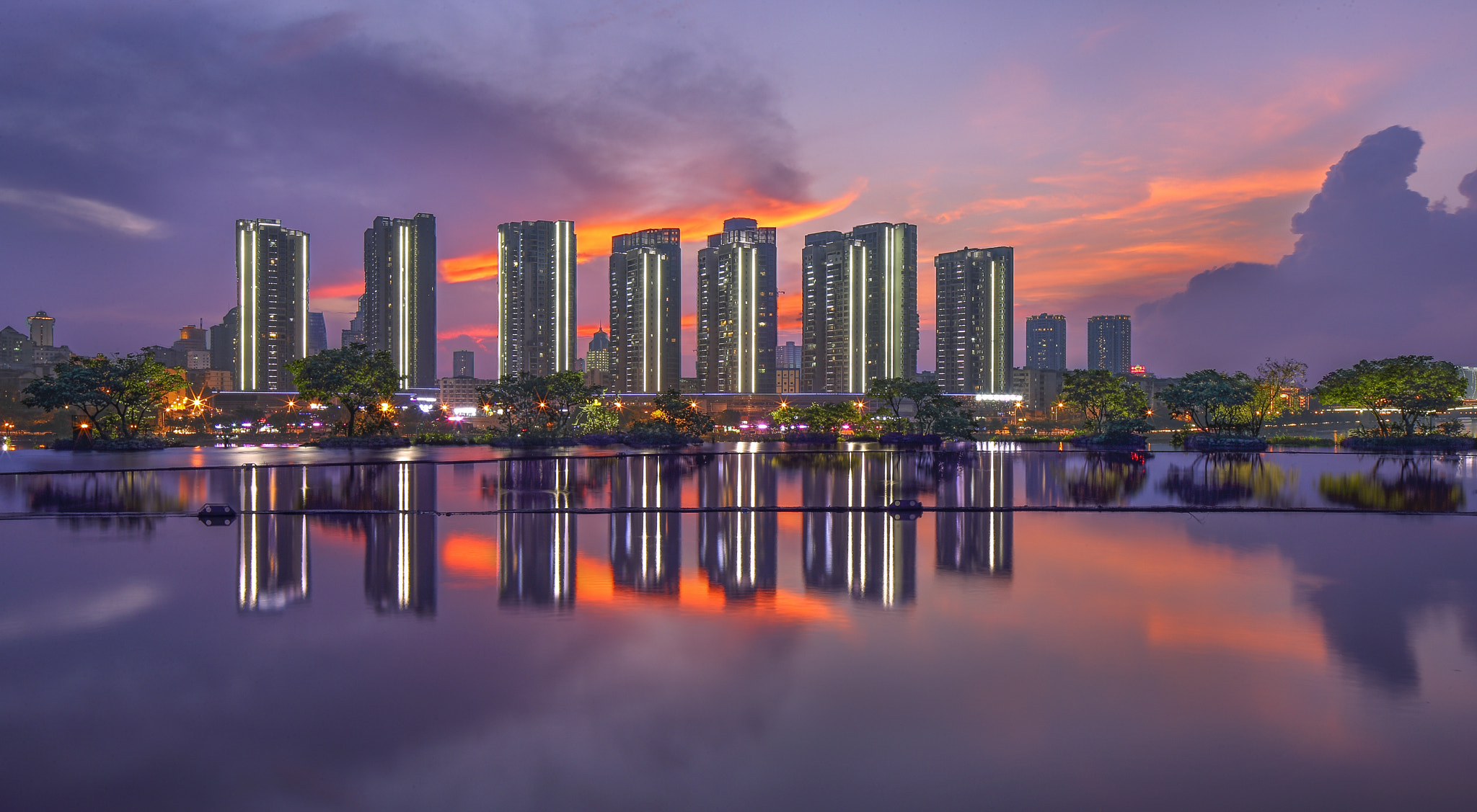 Canon TS-E 24.0mm f/3.5 L II sample photo. 暴雨前的晚霞sunset before the storm photography