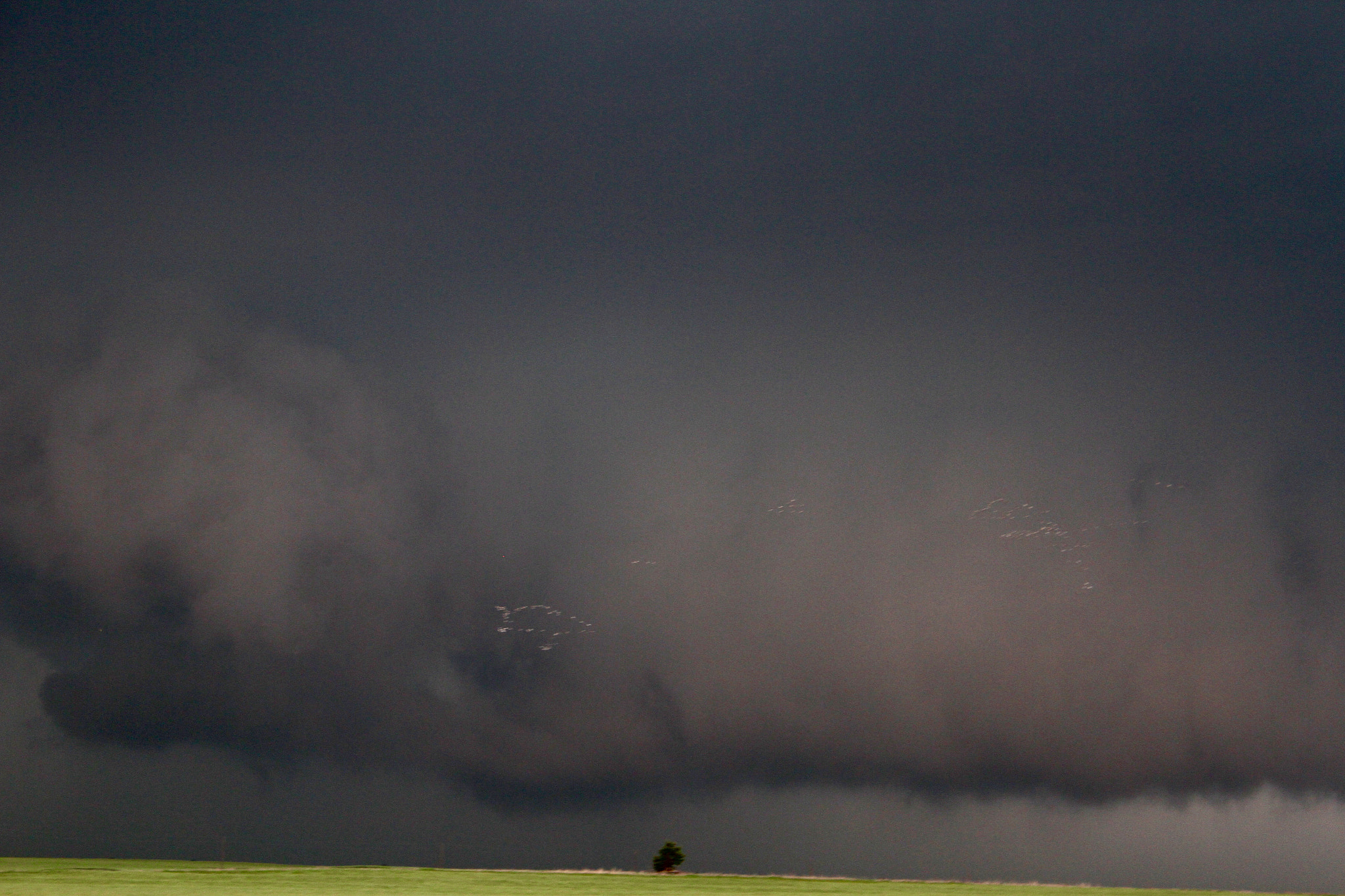 Canon EOS 7D + Canon EF-S 18-55mm F3.5-5.6 IS II sample photo. Storm cloud in kansas photography