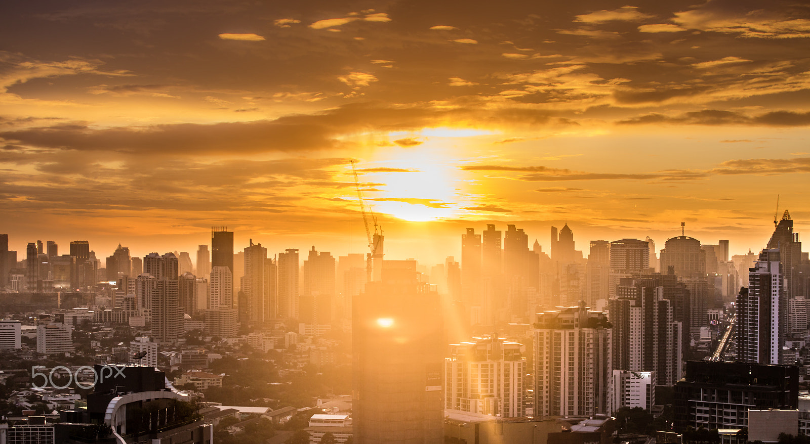 Canon EOS 5DS R + Canon EF 70-200mm F4L USM sample photo. Bangkok sunset photography