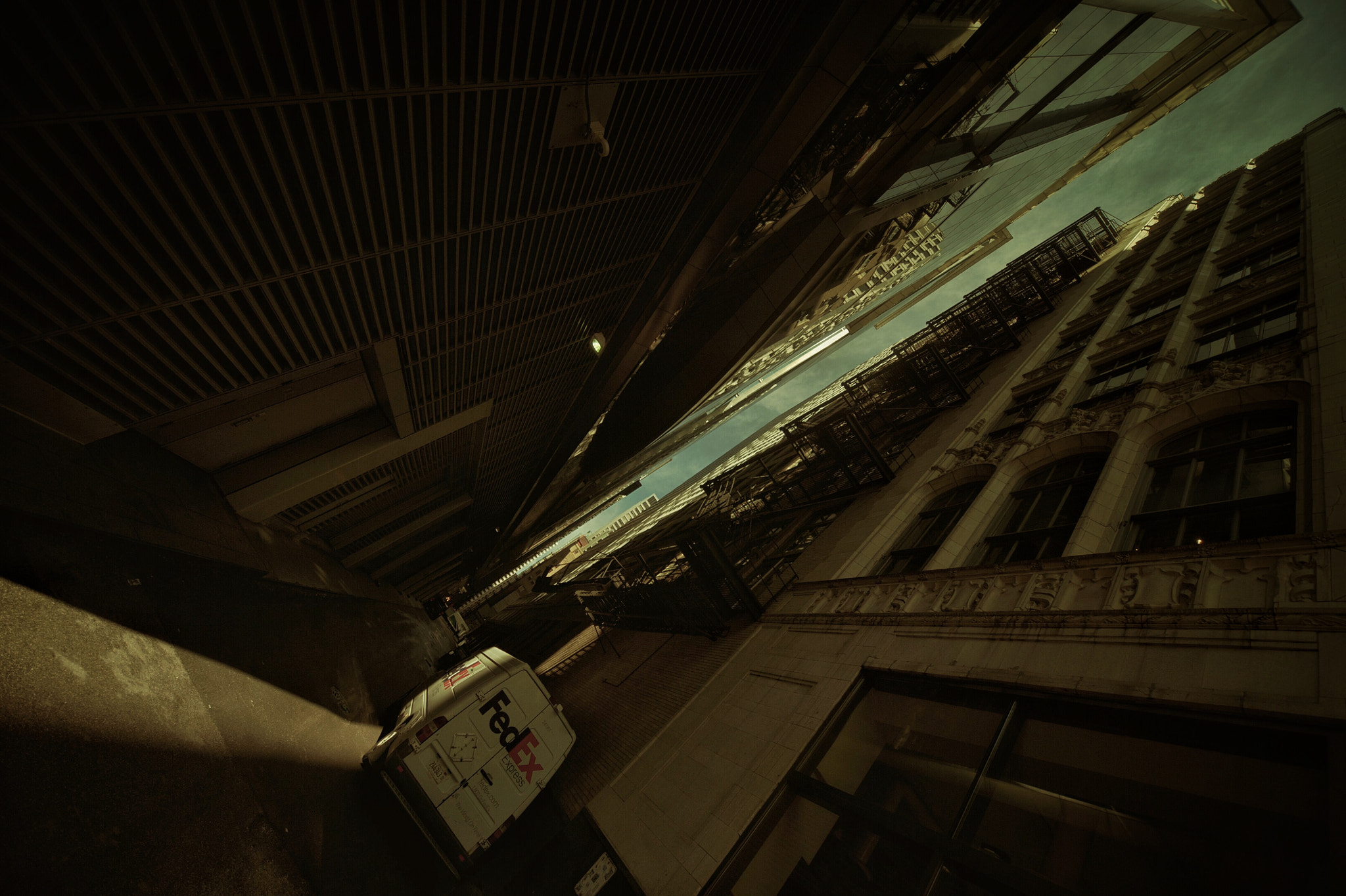 Sigma 12-24mm F4.5-5.6 EX DG Aspherical HSM sample photo