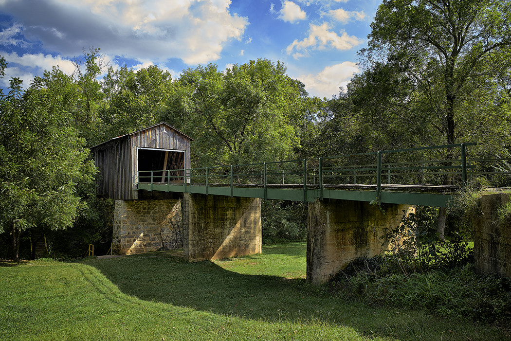 Leica Elmarit-M 28mm F2.8 ASPH sample photo. Covered bridge photography