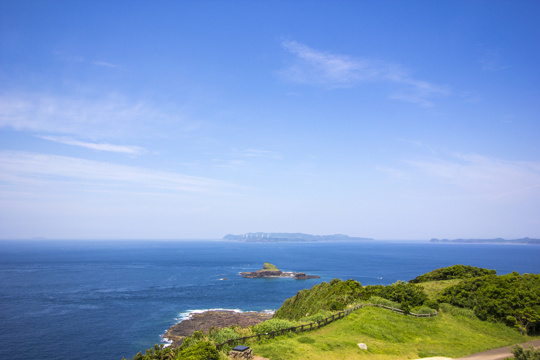 Canon EF-S 10-18mm F4.5–5.6 IS STM sample photo. のコピー photography