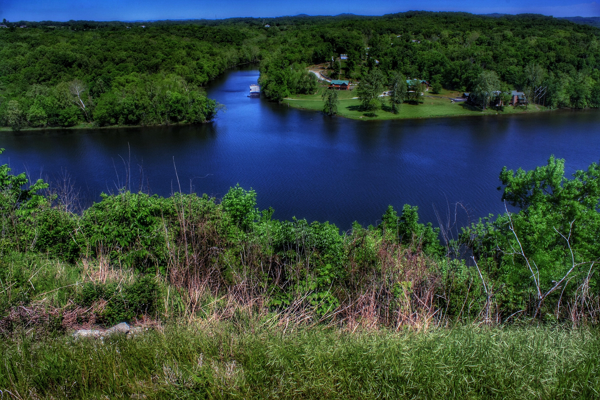 Canon EF-S 18-55mm F3.5-5.6 IS sample photo. Lake taneycomo photography